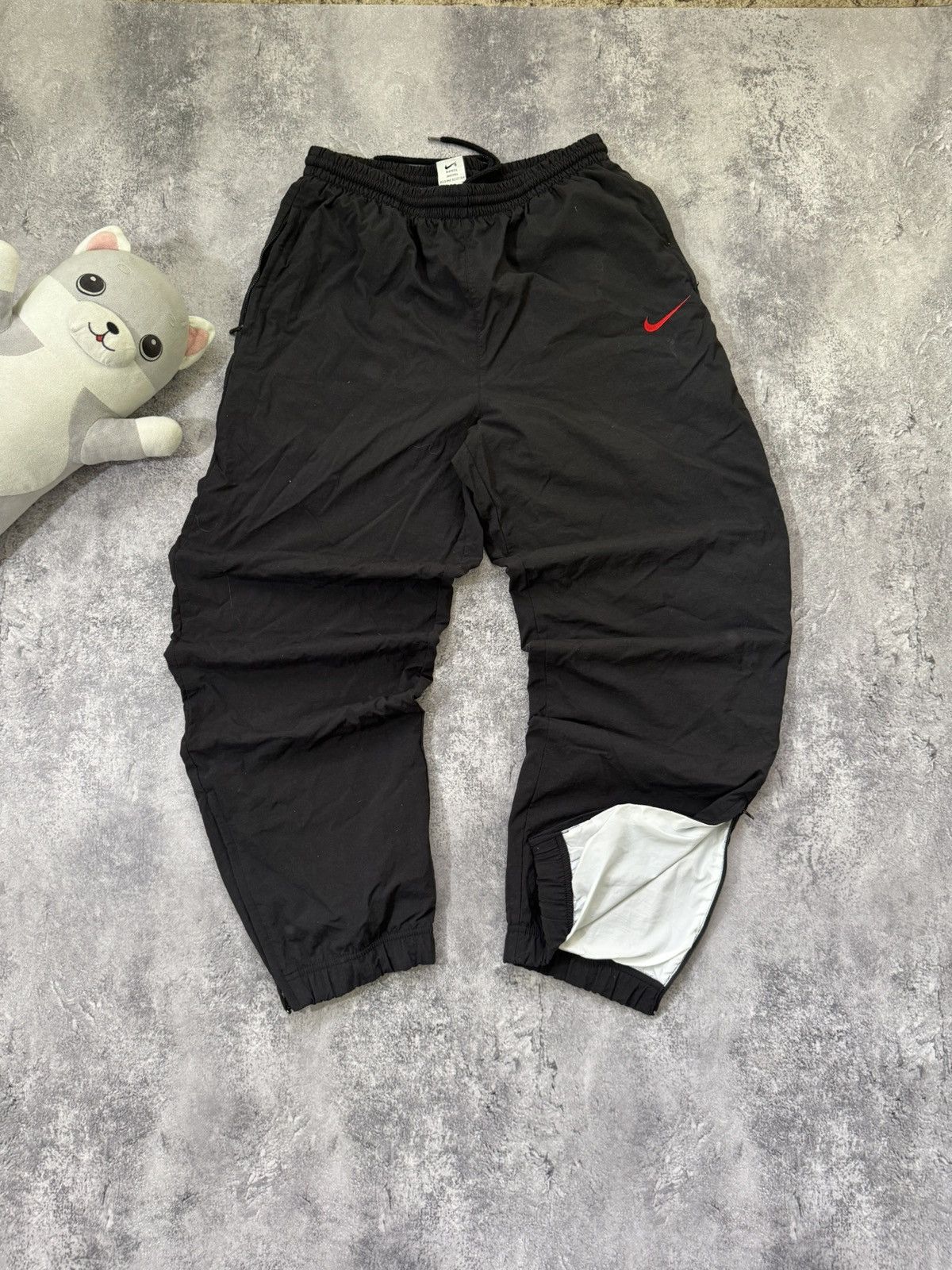 Nike Vintage Nike Nylon Sweatpants Y2K Size US 34 / EU 50 - 1 Thumbnail