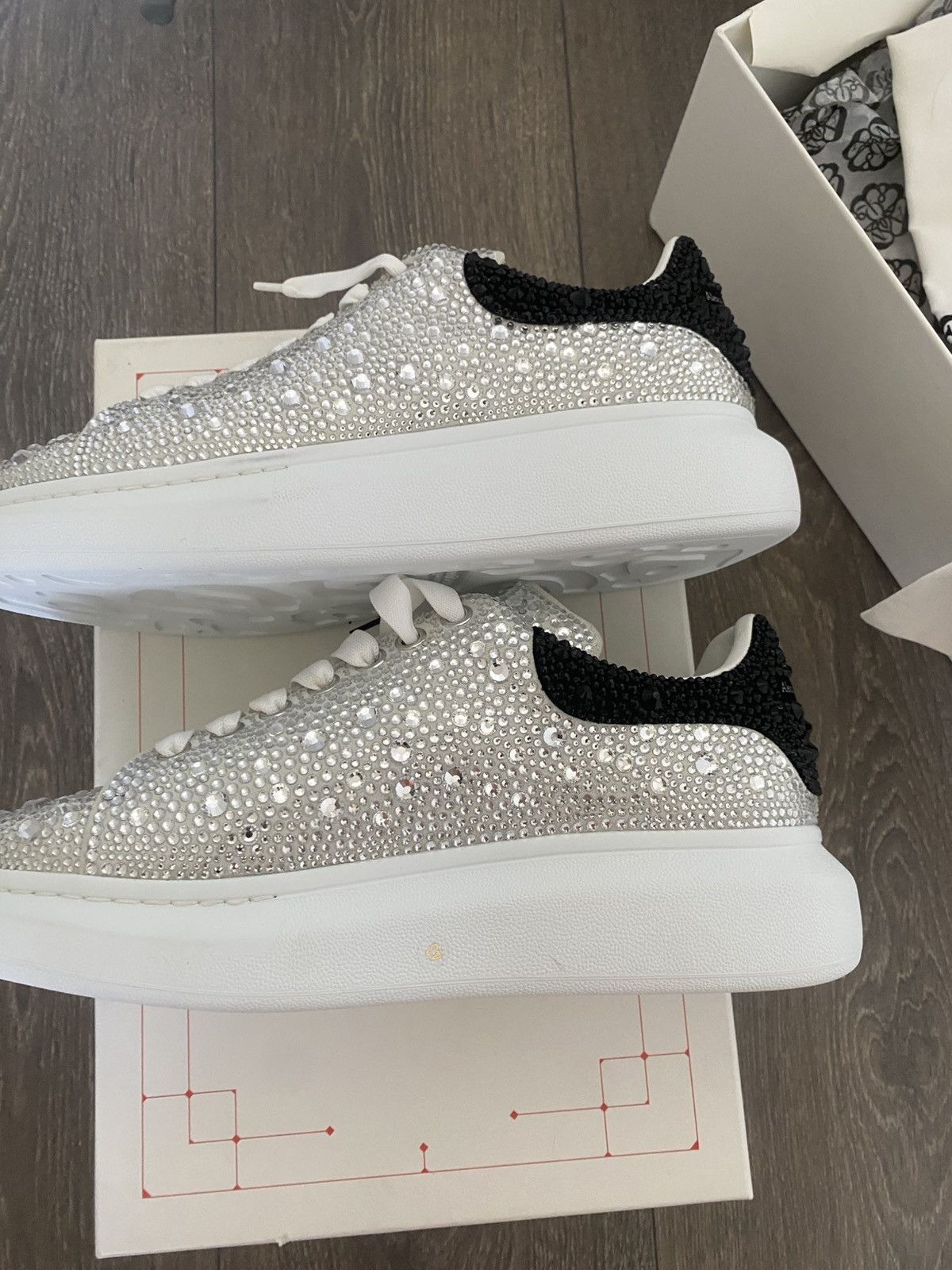 Alexander McQueen Alexander McQueen Crystal Embellishment sneakers Size US 8 / EU 41 - 3 Thumbnail