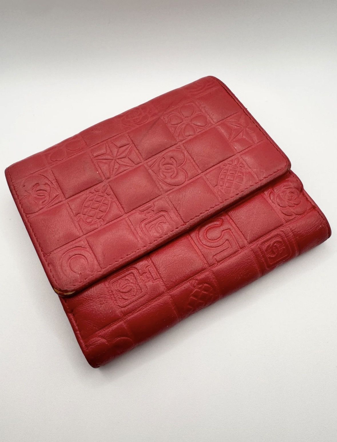 Chanel 2000s Chanel 'Lucky Charm' CC Crimson Leather Wallet Size ONE SIZE - 5 Thumbnail