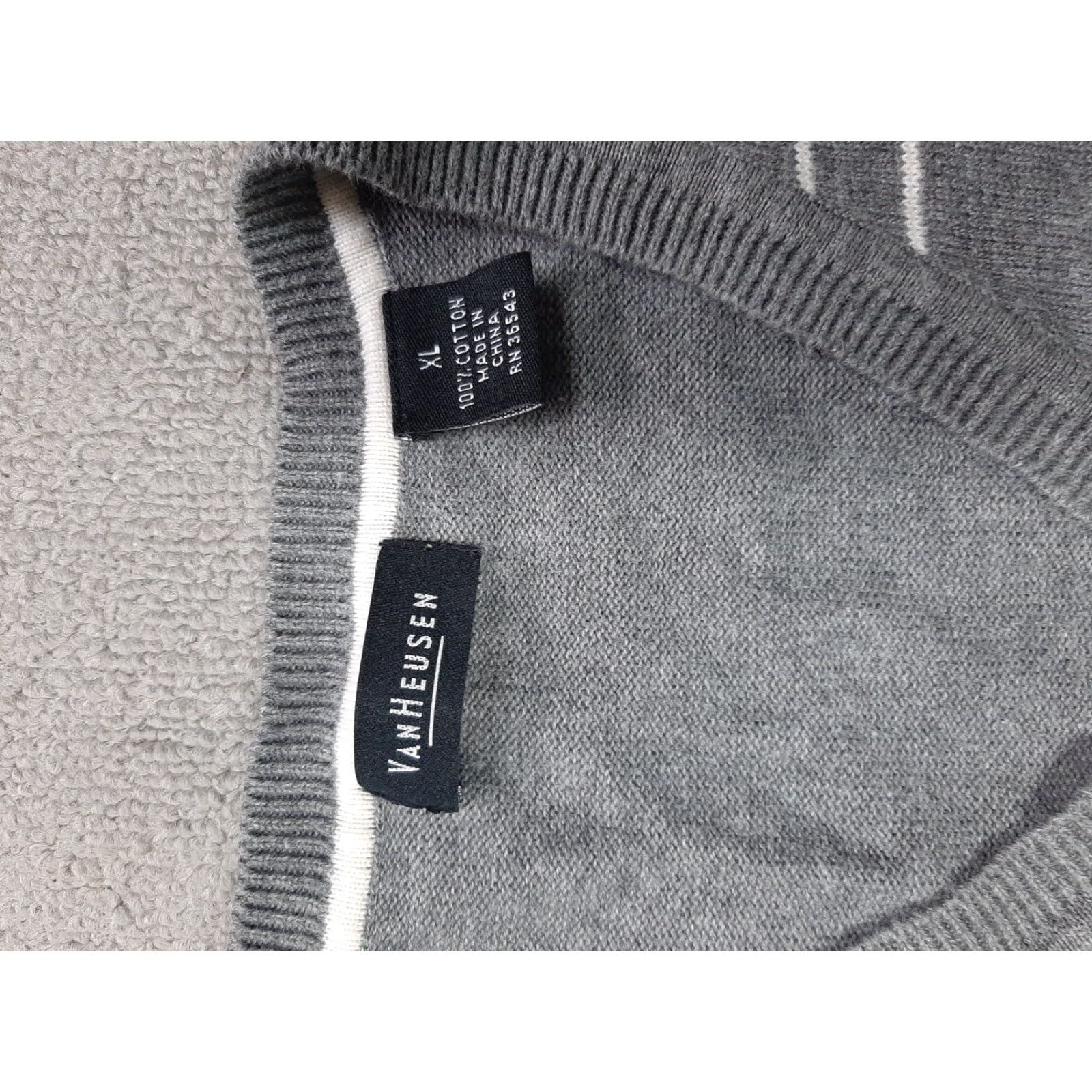 Van Heusen Van Heusen Men’s Pullover Sweater Vest Size XL Gray Cotton Sleeveless Geometric Knit Pattern Classic American Designer Size US XL / EU 56 / 4 - 4 Thumbnail