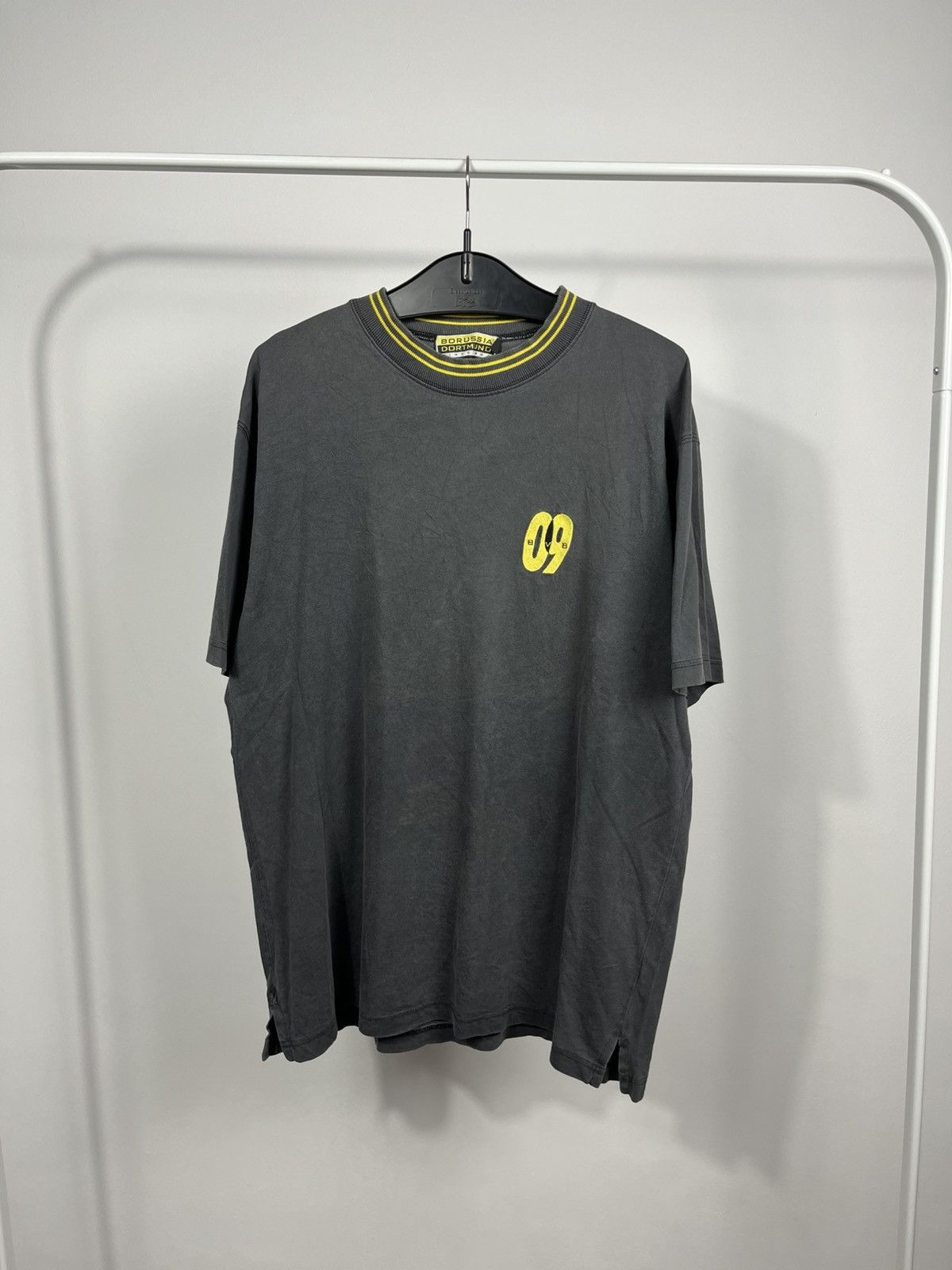 Other Borussia Dortmund vintage grey tee 09 logo yellow trim L Size US L / EU 52-54 / 3 - 1 Thumbnail