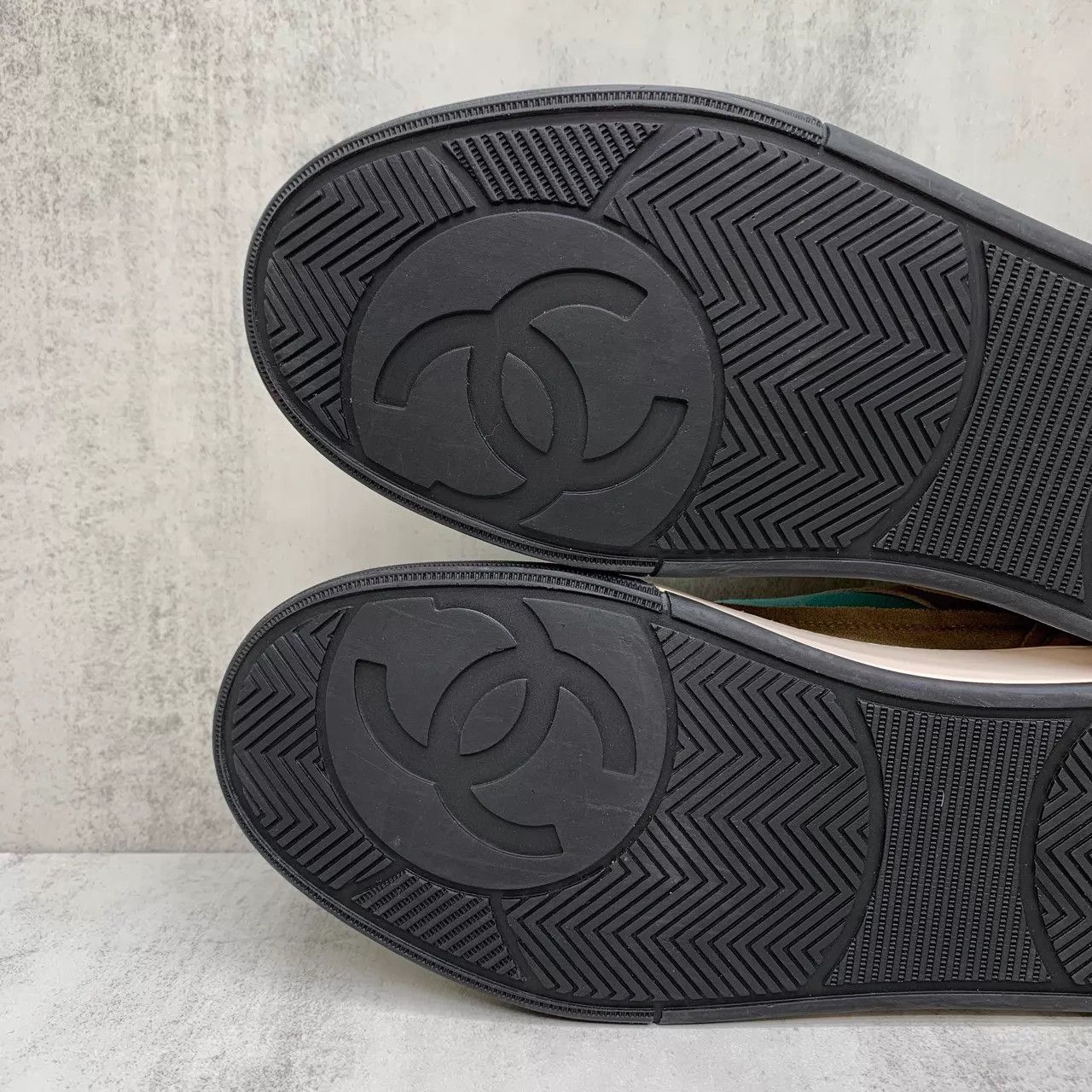 Chanel Chanel Blue-Brown Colorblock New CC Sneaker 38 98 Size US 7.5 / IT 37.5 - 8 Thumbnail