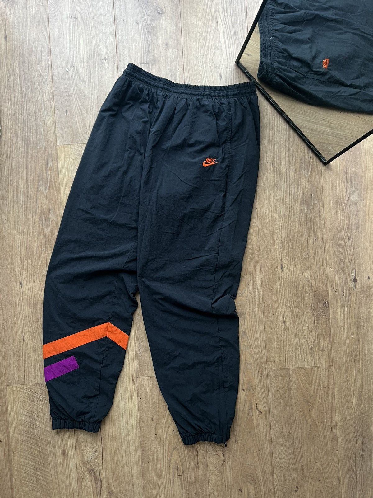 Nike 00’s NIKE BAGGY Y2K VINTAGE RARE TRACK PANTS SWOOSH LOGO Size US 34 / EU 50 - 1 Thumbnail