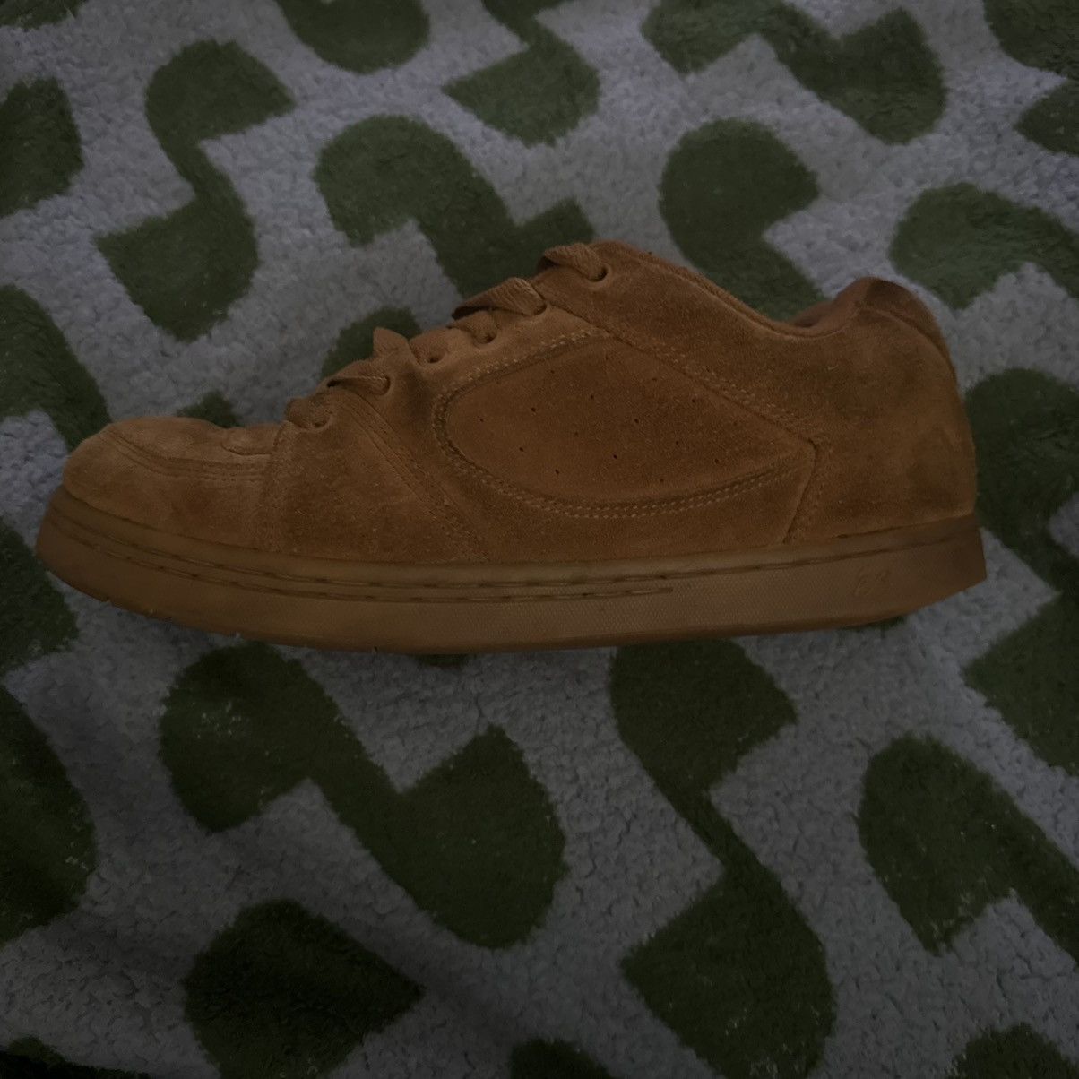 éS Accel OG – Brown Suede