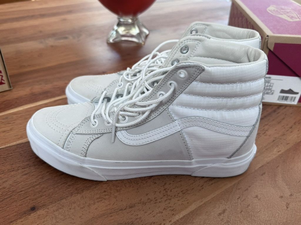 Vans Sk8-Hi 46 *The General NY Exclusive* Size US 9 / EU 42 - 2 Thumbnail