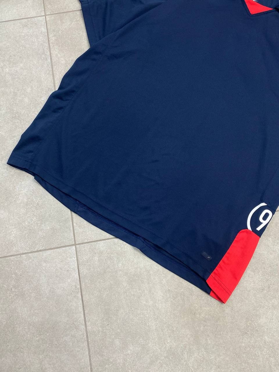 Nike Vintage Nike Total 90 Collared Small Logo Jersey T-Shirt Size US XL / EU 56 / 4 - 7 Thumbnail