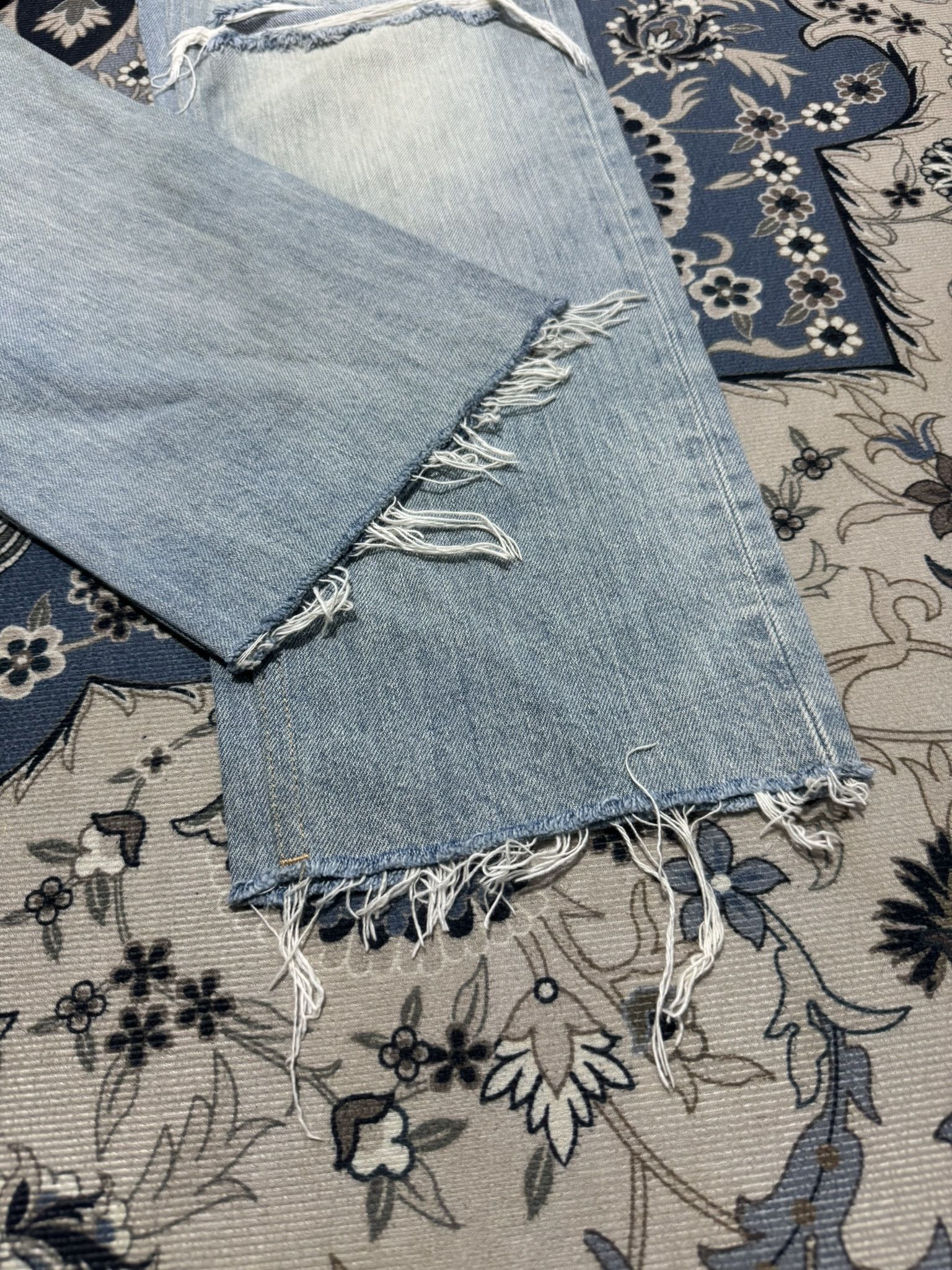 Allsaints ALLSAINTS Alana Birds Embroidered Boyfriend Jeans in Indigo Size 32" / US 10 / IT 46 - 9 Thumbnail