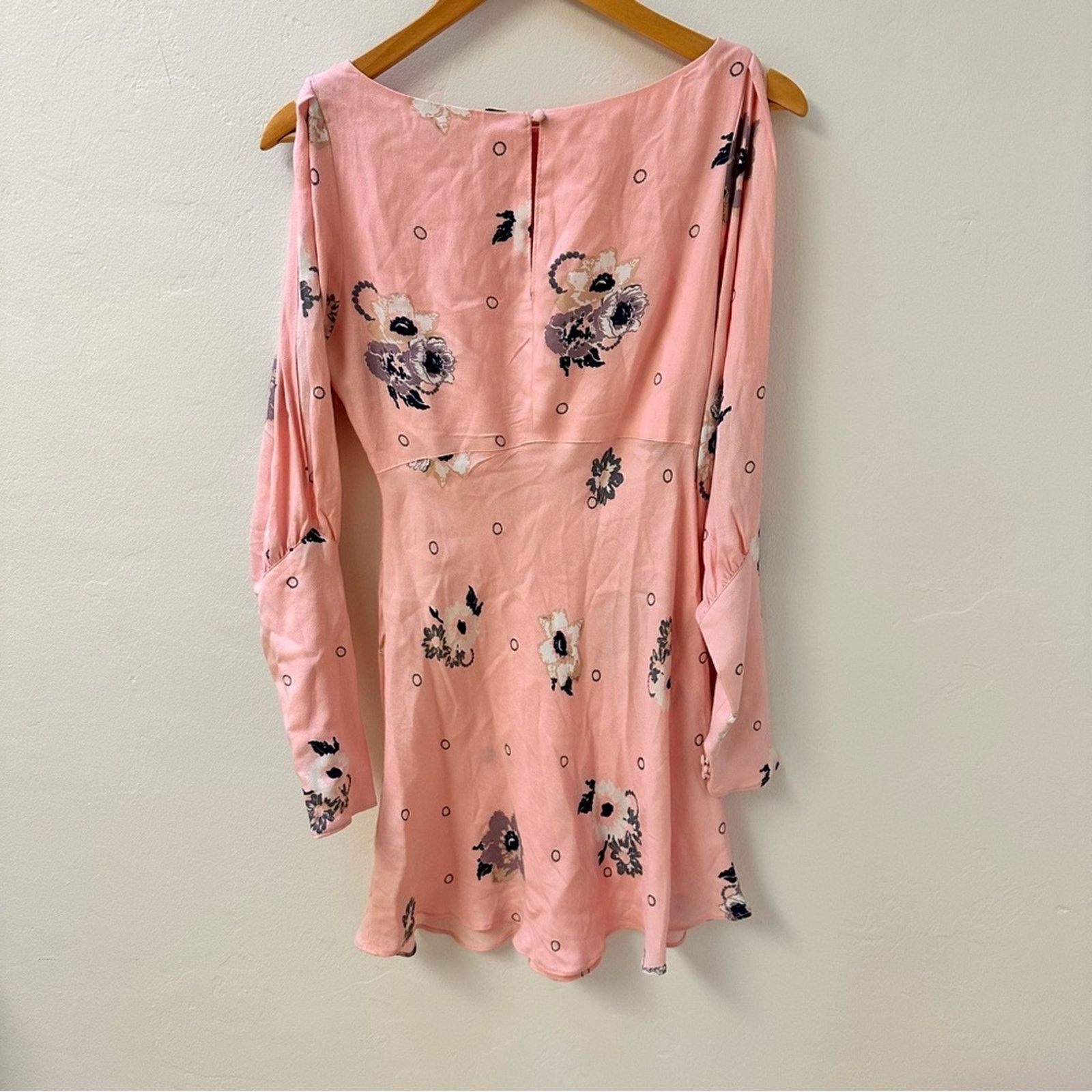 Free People NWT Free People Sunshadows Split Sleeve Mini Dress - Size 4 Size S / US 4 / IT 40 - 8 Thumbnail