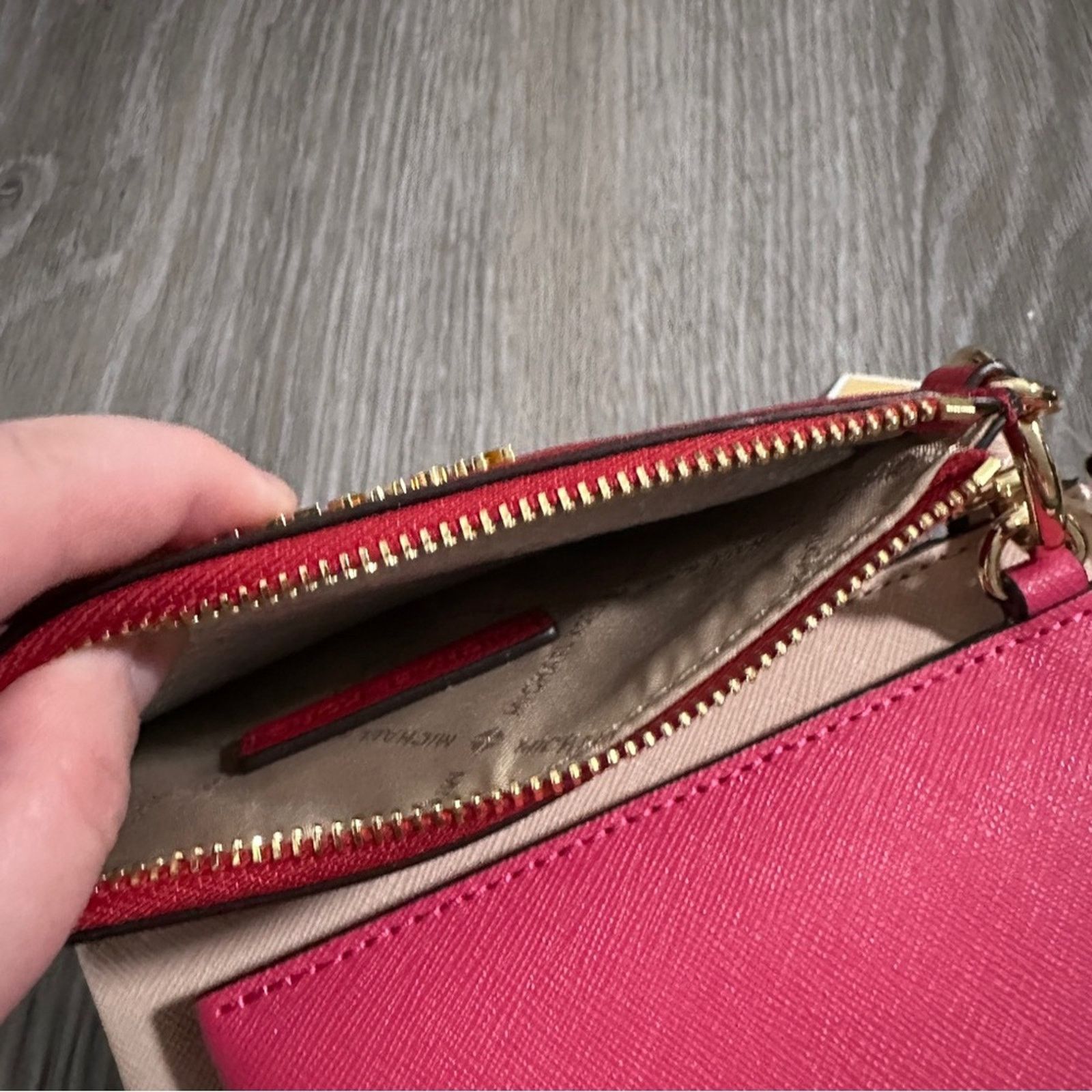 Michael Kors Michael Kors Jet Set Travel Trio 3 in 1 Wristlet NEW Size ONE SIZE - 6 Thumbnail