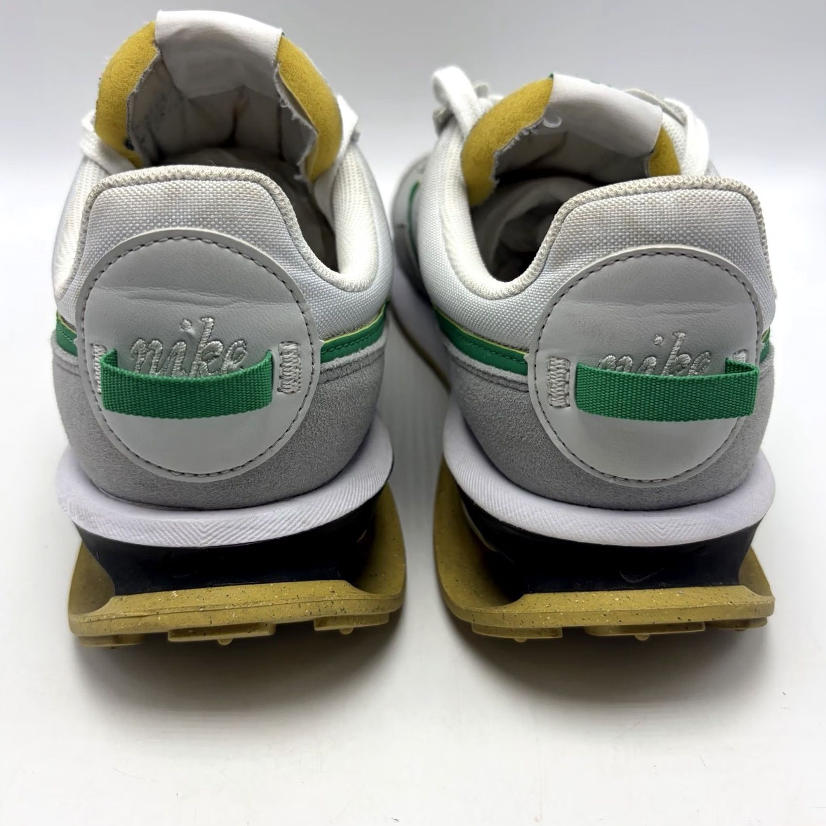 Nike Nike Air Max Pre-Day Sneakers Mens 10 White Solid 2021 2022 Casual Walking DQ4068-002 Size US 10 / EU 43 - 3 Thumbnail