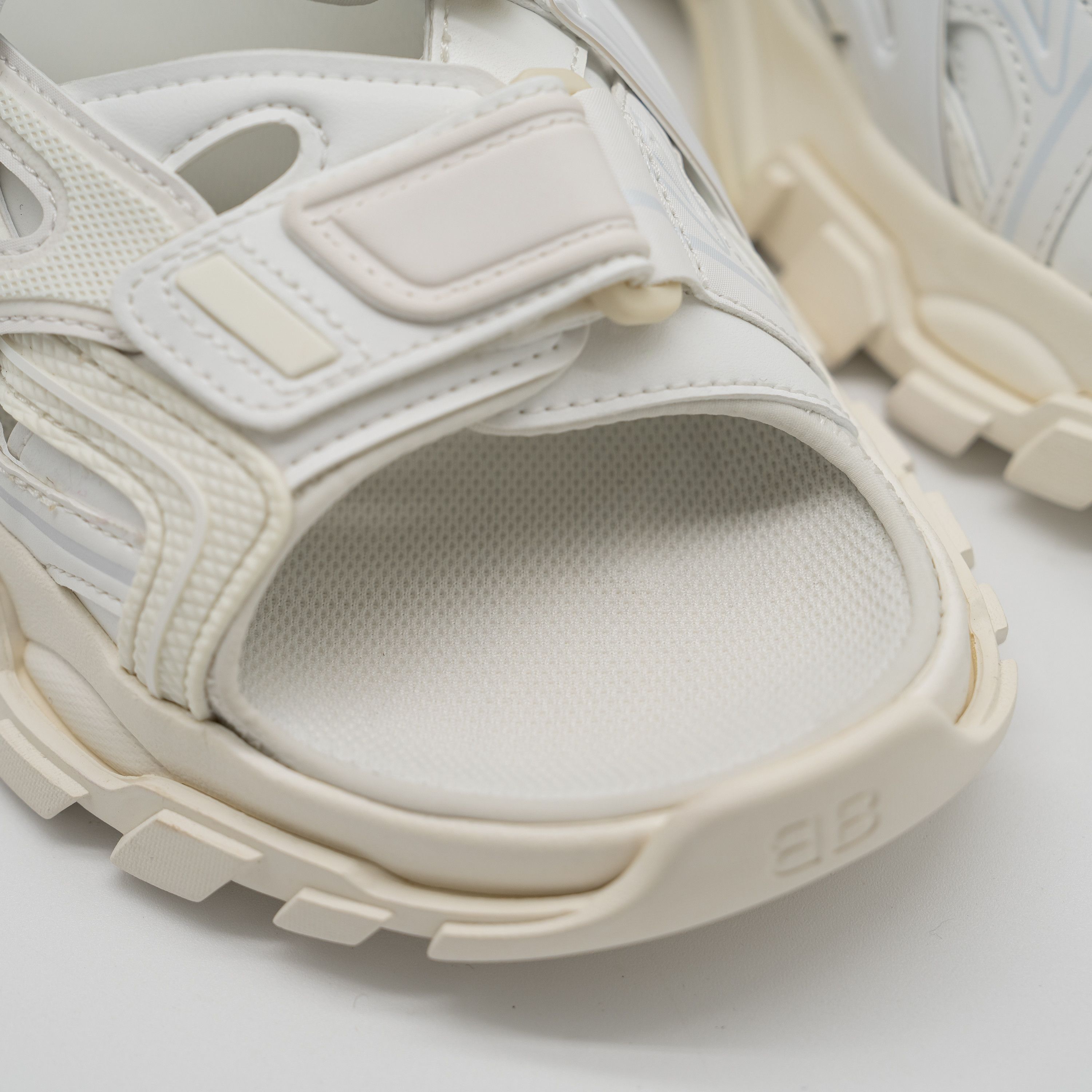 Balenciaga 39 - Balenciaga Track Sandals Triple White Straps Size US 9 / IT 39 - 7 Thumbnail