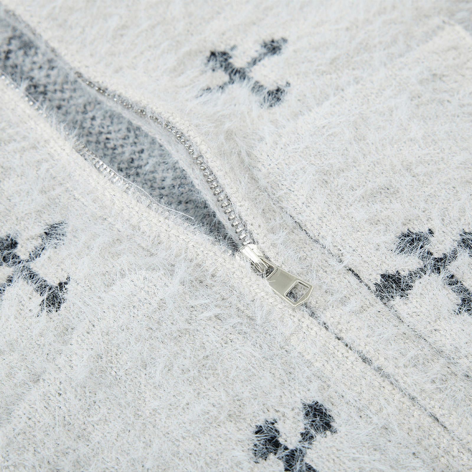 Japanese Brand Gray Fuzzy Zip-Up Hoodie with Cross Pattern Size US M / EU 48-50 / 2 - 3 Thumbnail