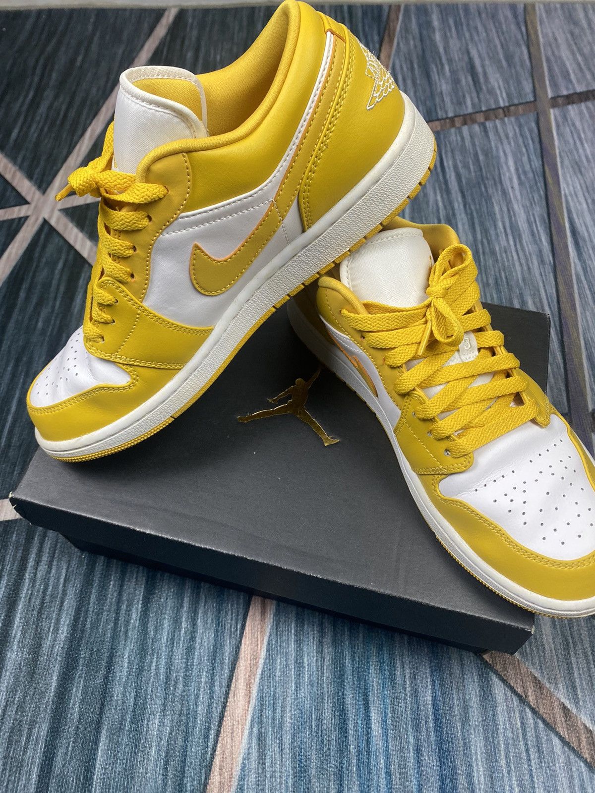 Nike AIR JORDAN 1 LOW POLLEN MAN Size US 8.5 / EU 41-42 - 1 Thumbnail