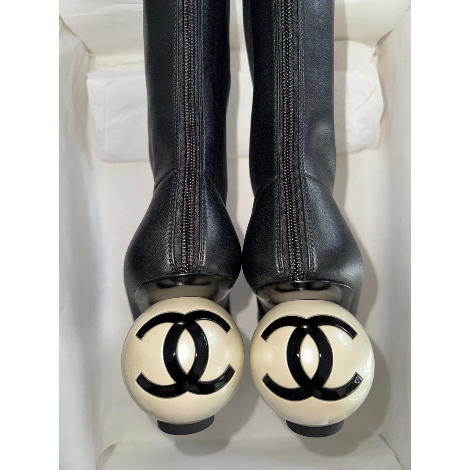 Chanel Ball Heel CC Logo Stretch Leather Calf Boots 38.5 Size US 8.5 / IT 38.5 - 6 Thumbnail