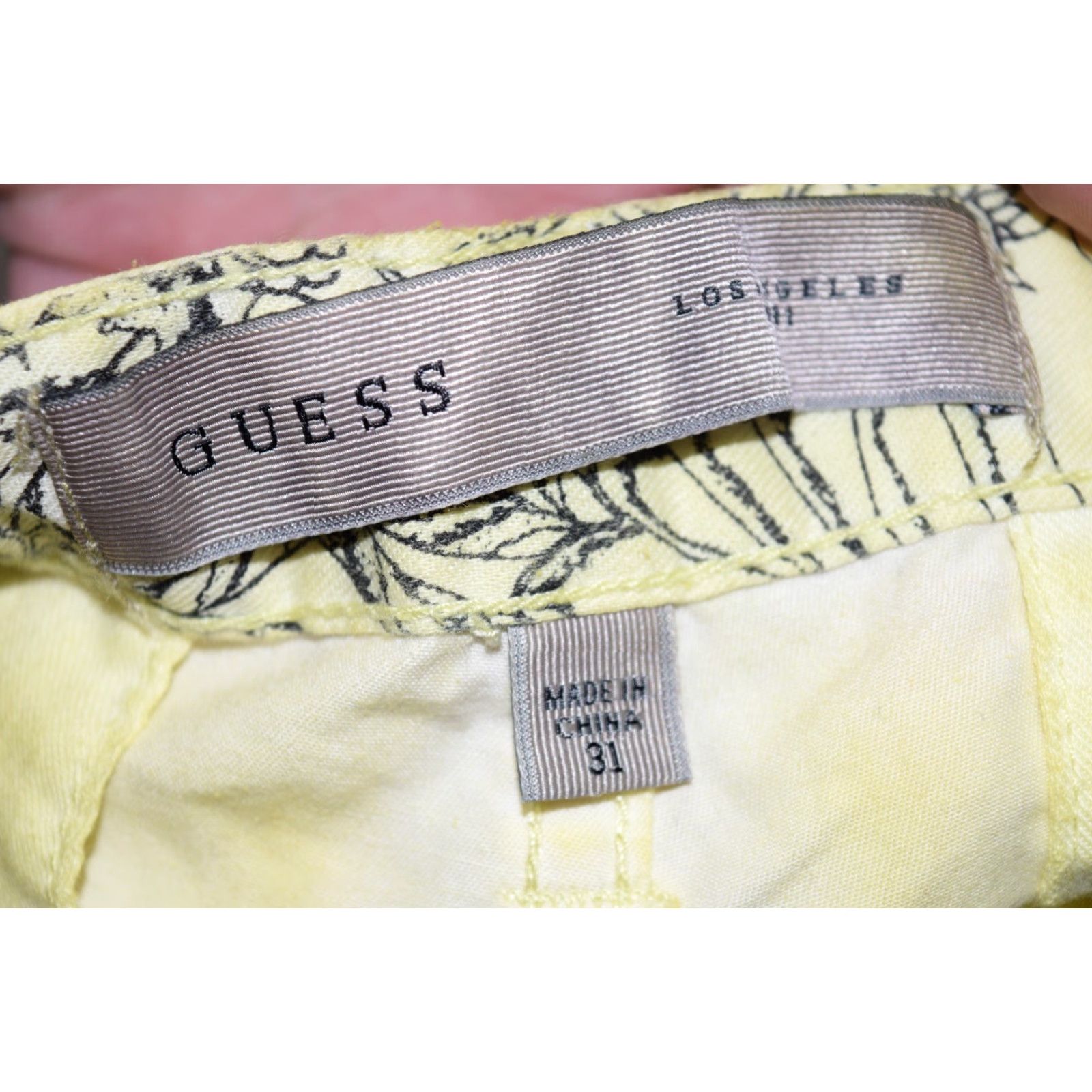Guess VINTAGE GUESS MEN'S CHINO Shorts 31 Yellow 100% Cotton Lightweight Casual 90s Retro USA Mens Size US 31 - 4 Thumbnail