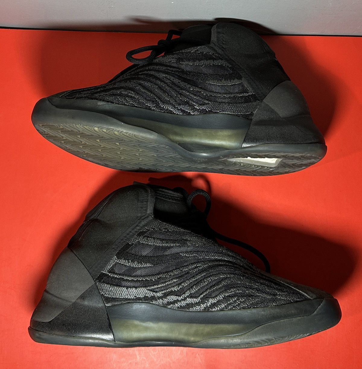 Adidas × Yeezy Size 9 - Adidas Yeezy Quantum Onyx Size US 9 / EU 42 - 3 Thumbnail