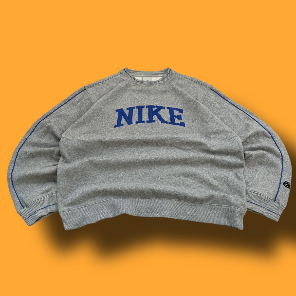 Nike × Vintage NIKE VINTAGE CENTER LOGO OVERSIZE BOXY SWEATSHIRT Size US L / EU 52-54 / 3 - 1 Thumbnail
