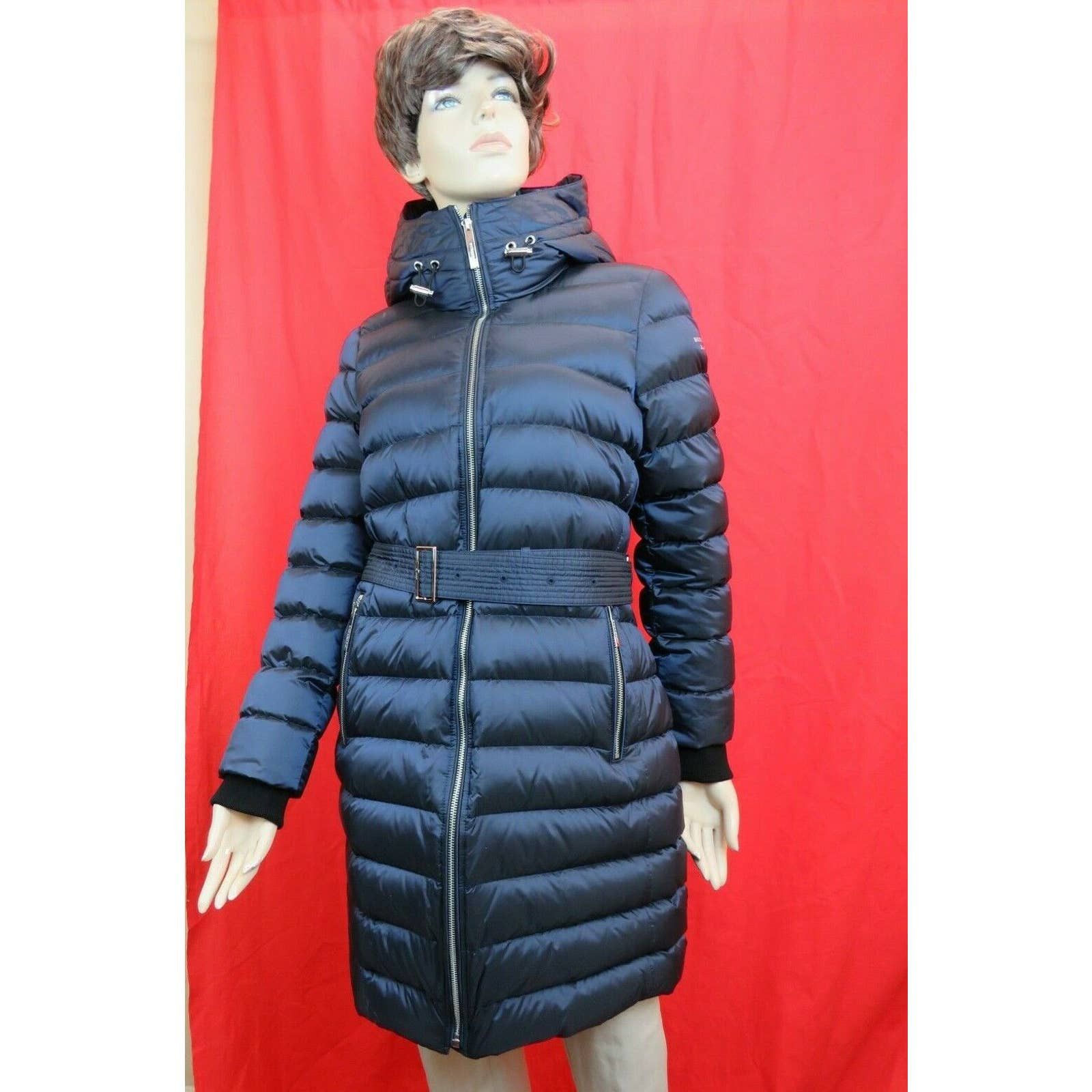 Burberry limehouse mid length down best sale puffer coat