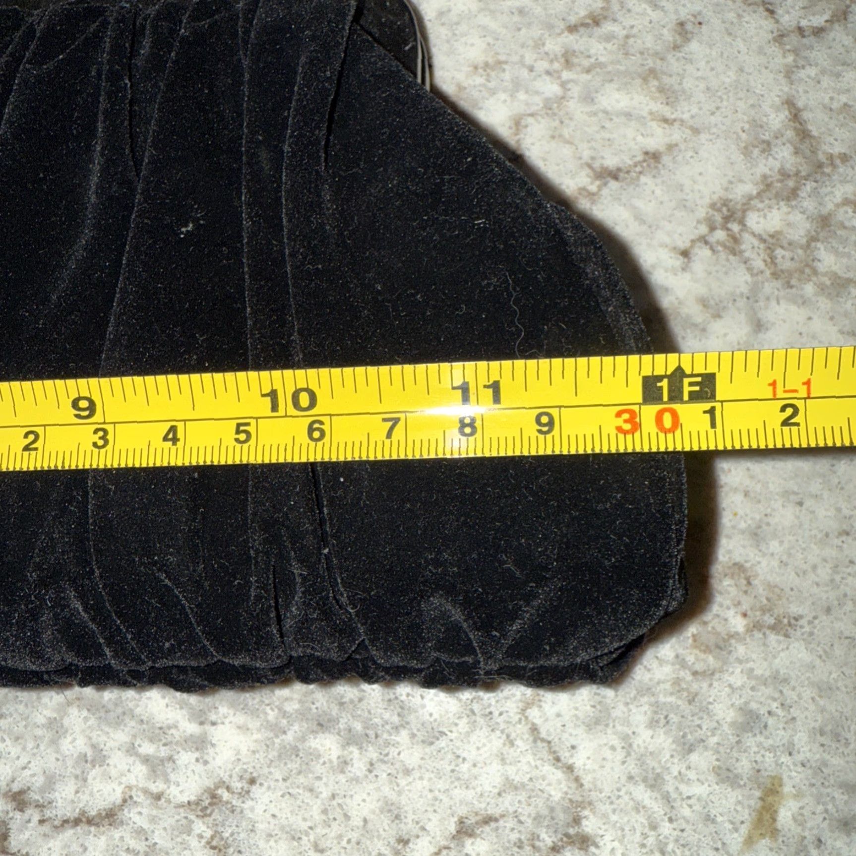 Vintage VINTAGE Mary Kay Clutch Bag Purse Black Velvet With Rope Chain Pink Lining Size ONE SIZE - 3 Thumbnail