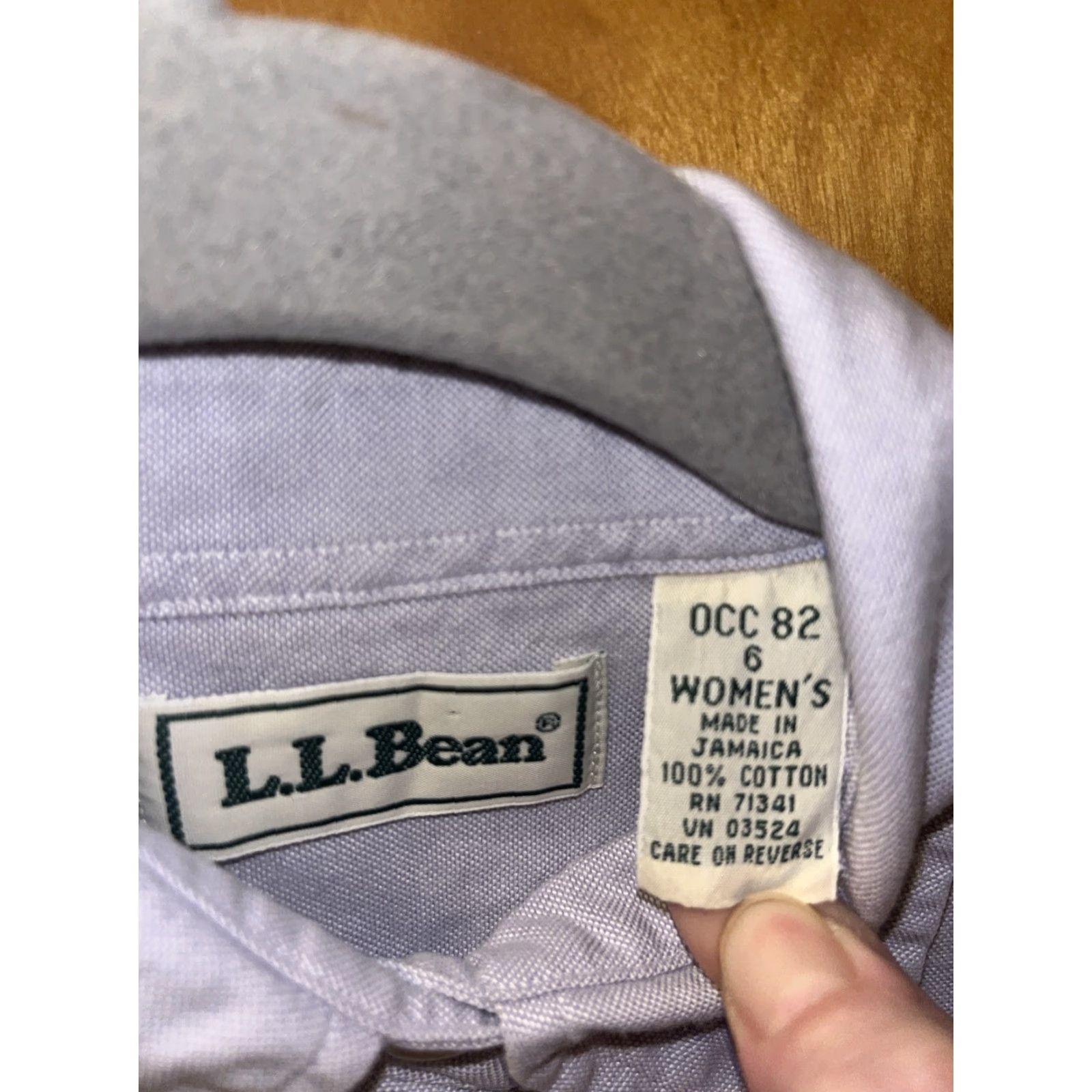 Vintage LL Bean Womens Short Sleeve Button down Blouse Light Blue Size 6 Vintage Size M / US 6-8 / IT 42-44 - 3 Thumbnail