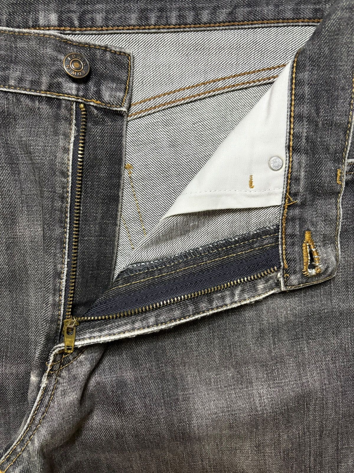 Edwin Vintage Japanese Edwin Painted Wash Distressed Baggy Jeans Size US 32 / EU 48 - 9 Thumbnail