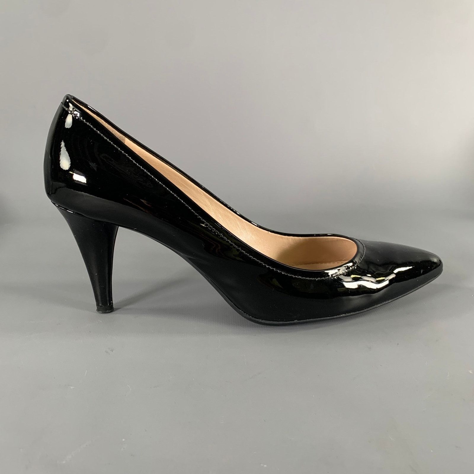 Prada PRADA Size 8 Black Patent Leather Shiny Patent Pumps Size US 8 / IT 38 - 2 Thumbnail