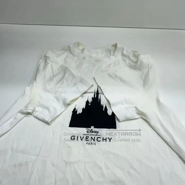 Givenchy Givenchy x Disney Castle Print Slim Short-Sleeve T-Shirt. Size US M / EU 48-50 / 2 - 5 Thumbnail