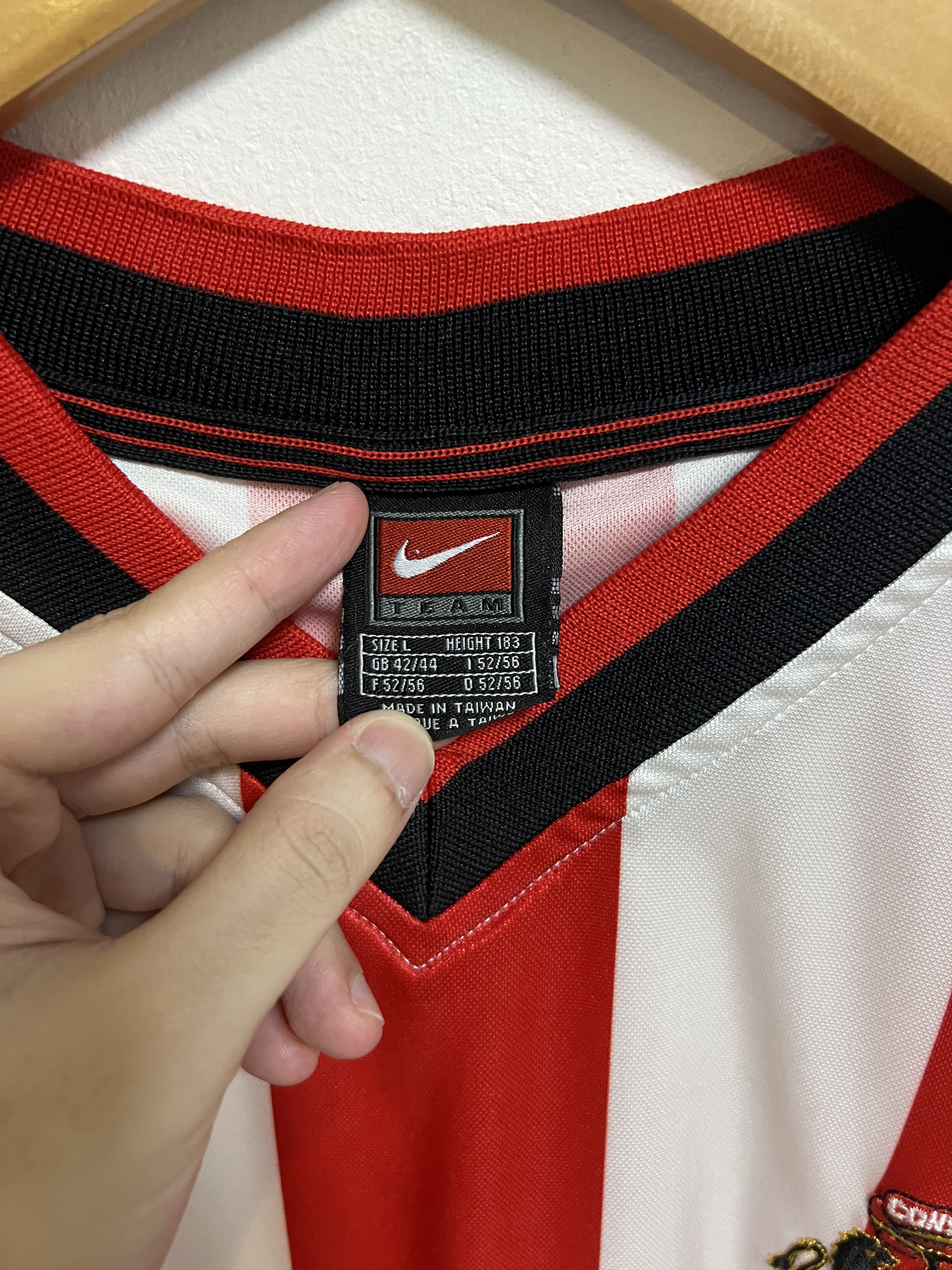 Nike (L) Sunderland 2000-02 Home Kit Size US L / EU 52-54 / 3 - 3 Thumbnail