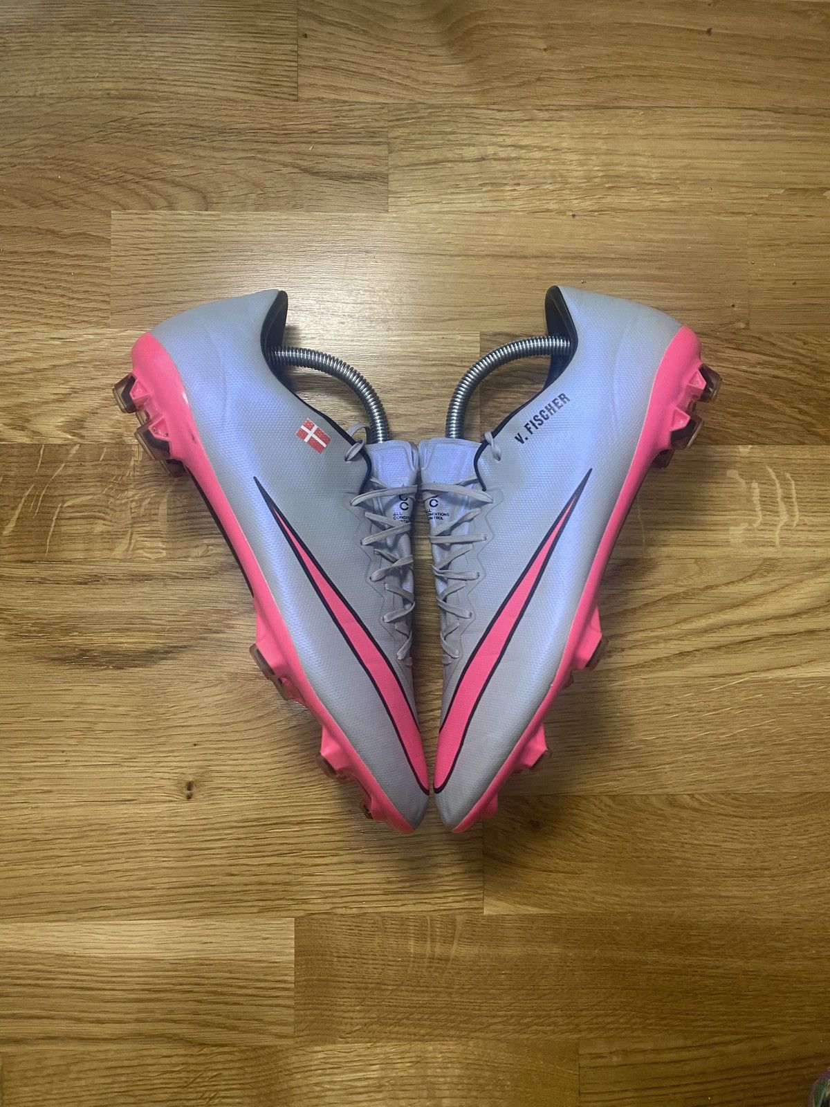 Nike Nike Mercurial Vapor X FGPink Player IssueVictor FischerUS 9 Size US 9 / EU 42 - 1 Thumbnail