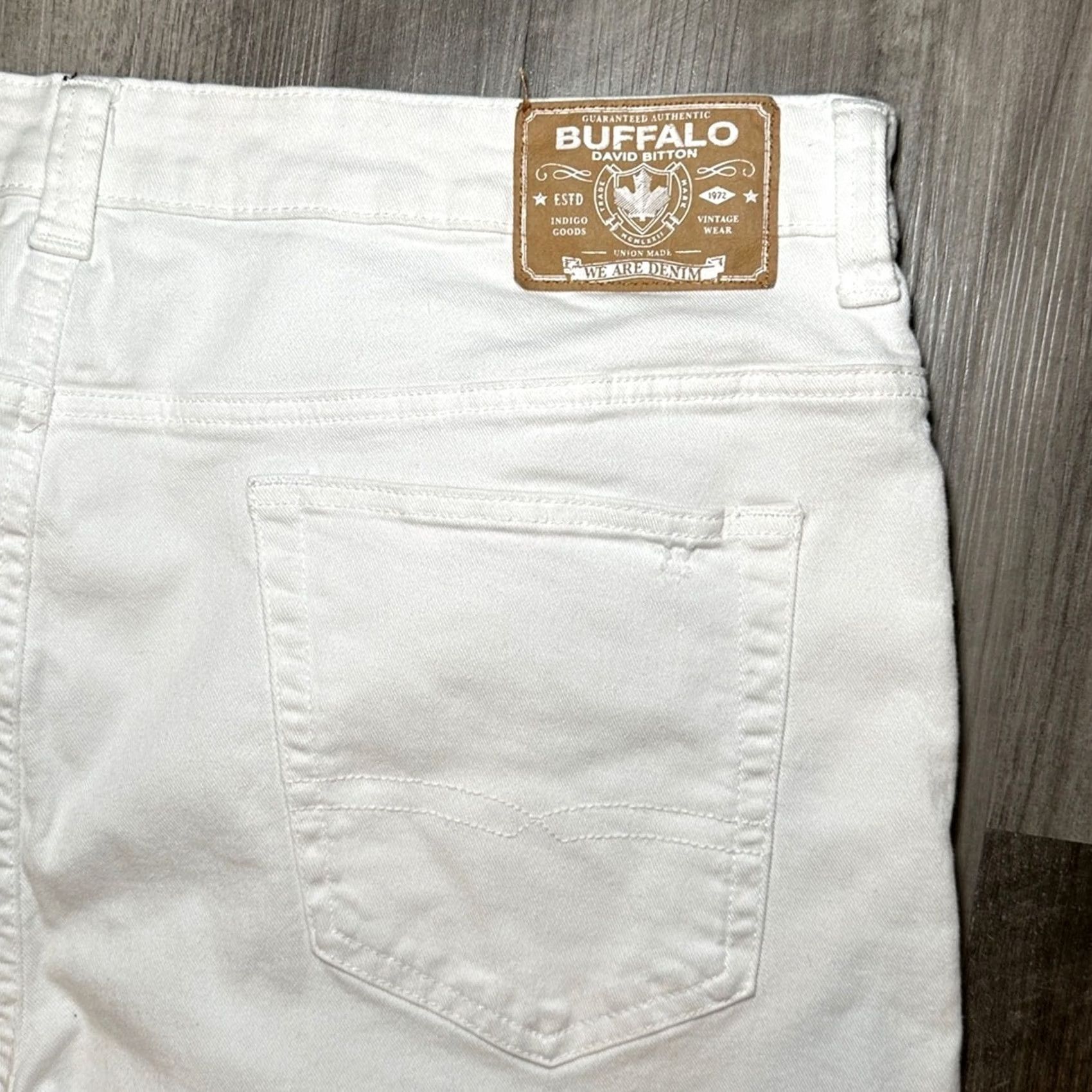Buffalo David Bitton Buffalo David Bitton Dean Relaxed Straight Denim Shorts White 40 Size US 40 / EU 56 - 3 Thumbnail
