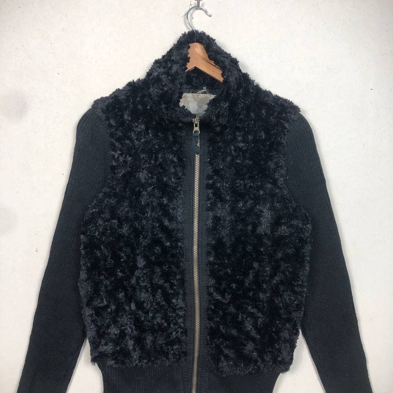 Japanese Brand 2000s Japanese NEXT Faux Fur Knit Long Sleeve Knitwear Size US S / EU 44-46 / 1 - 3 Thumbnail