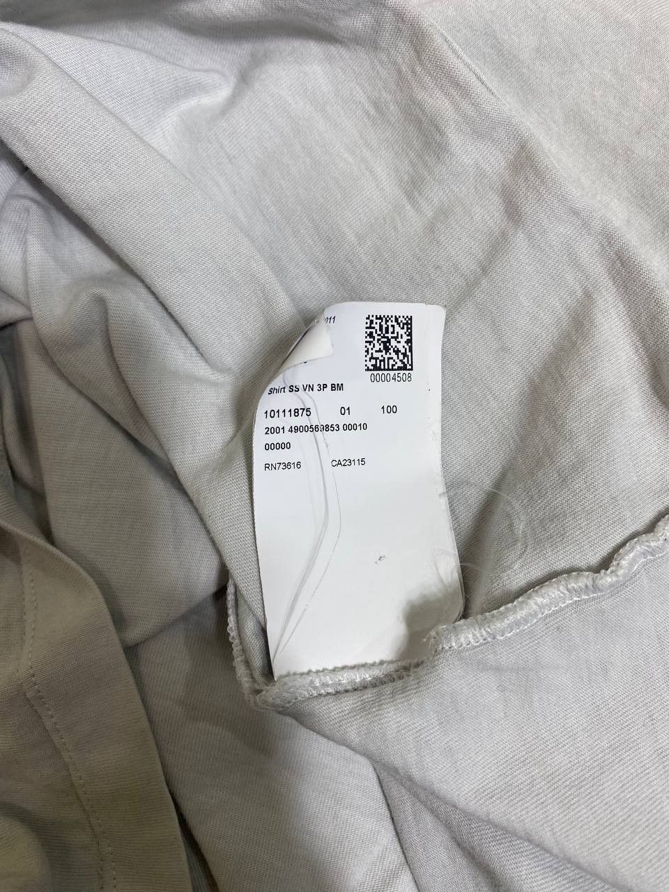 Hugo Boss × Vintage Vintage Streetwear Hugo Boss T-shirt Size US S / EU 44-46 / 1 - 10 Thumbnail