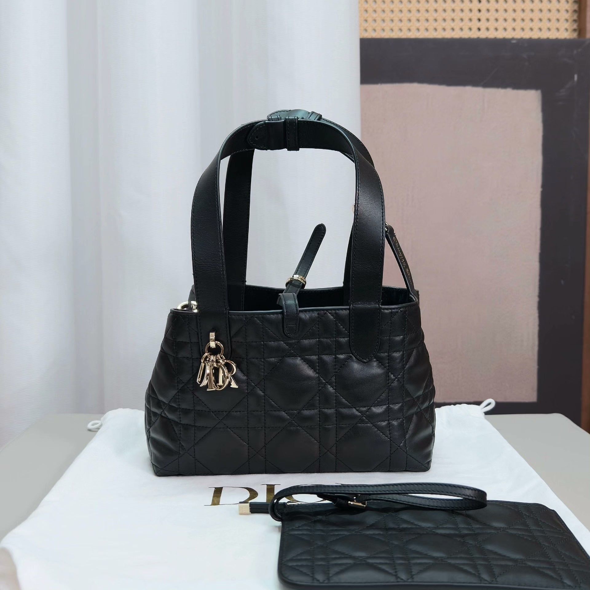 Dior Pre-loved Bag Very good condition Size ONE SIZE - 1 Thumbnail