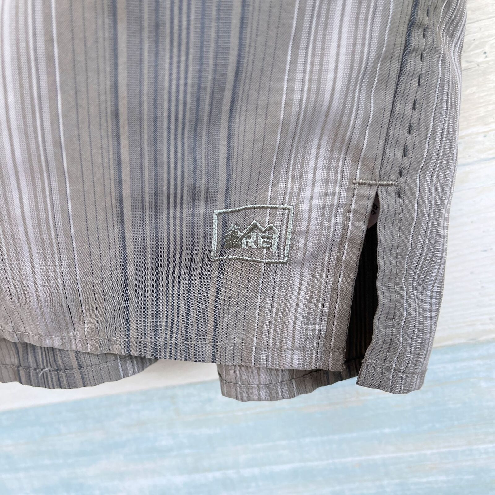 Rei REI Short Sleeve Hiking Shirt Brown Striped Quick Dry Mens M Size US M / EU 48-50 / 2 - 3 Thumbnail