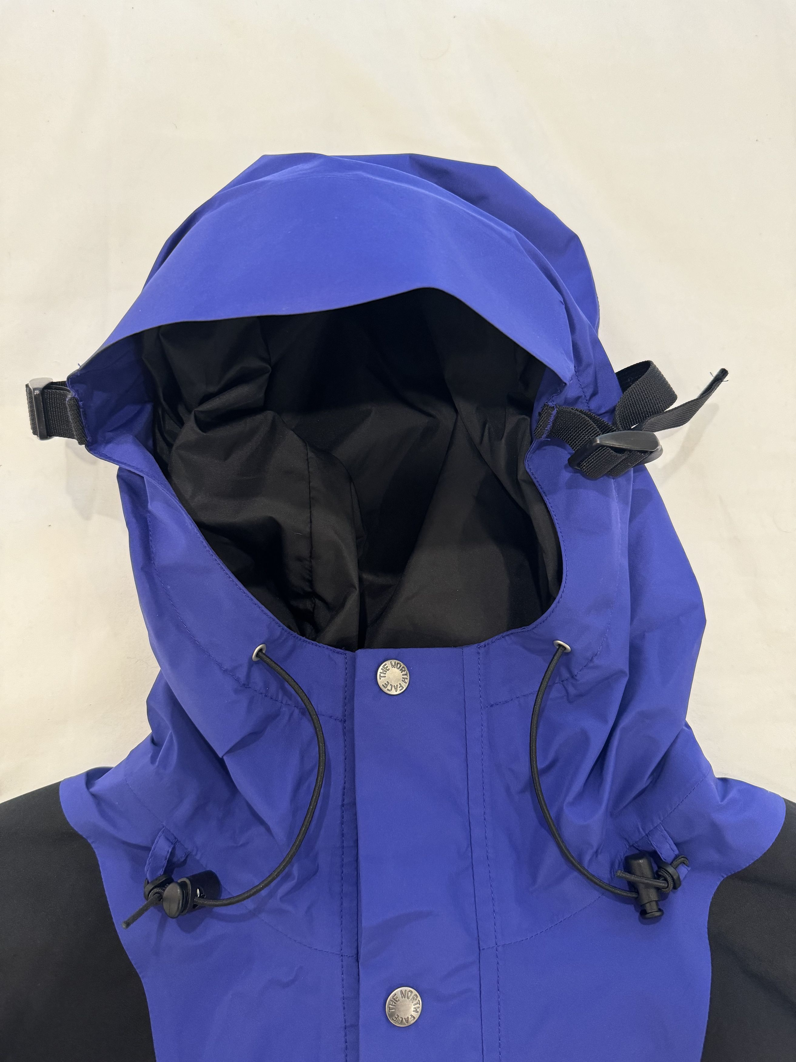 The North Face THE NORTH FACE 1994 MOUNTAIN LIGHT JACKET NEW EU EXCLUSIVE! Size US L / EU 52-54 / 3 - 14 Thumbnail