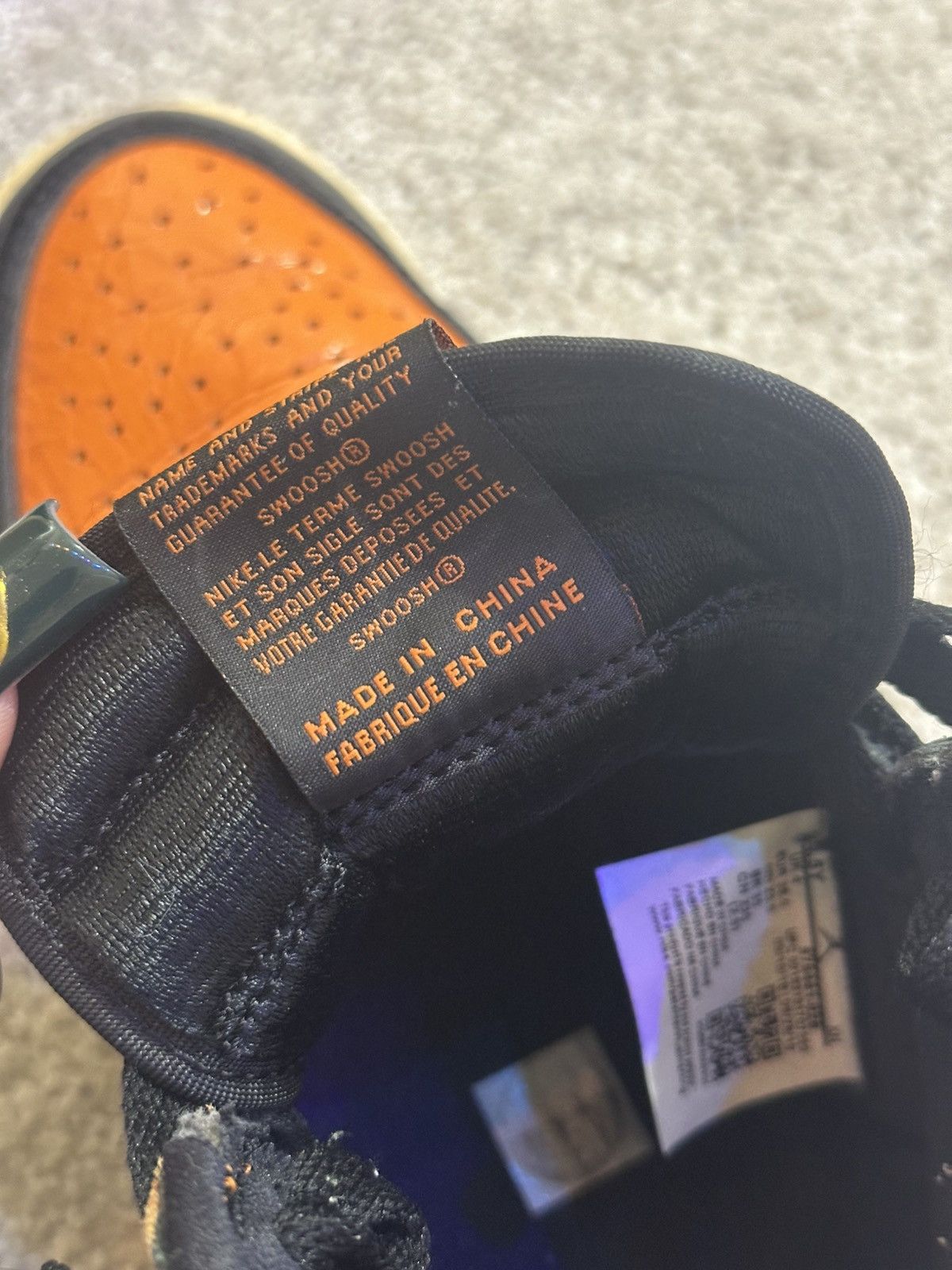 Jordan Brand Air Jordan 1 Retro High OG GS ‘Shattered BackBoard 3.0’ Size US 5 / EU 37 - 6 Thumbnail