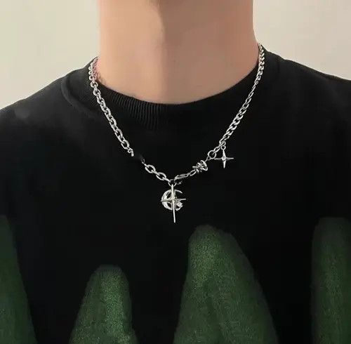 Japanese Brand × Vintage Unisex Eboy punk silver double layer crescent pendant chain Size ONE SIZE - 1 Thumbnail