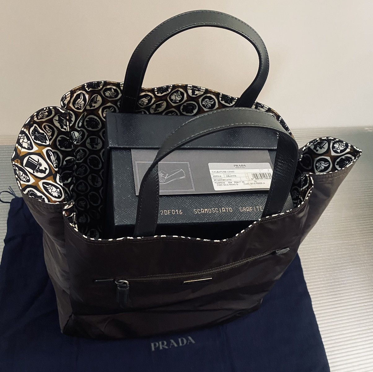 Prada Prada 🇮🇹 tabacco esquire’s techno logo reversible tote NEW Size ONE SIZE - 10 Thumbnail