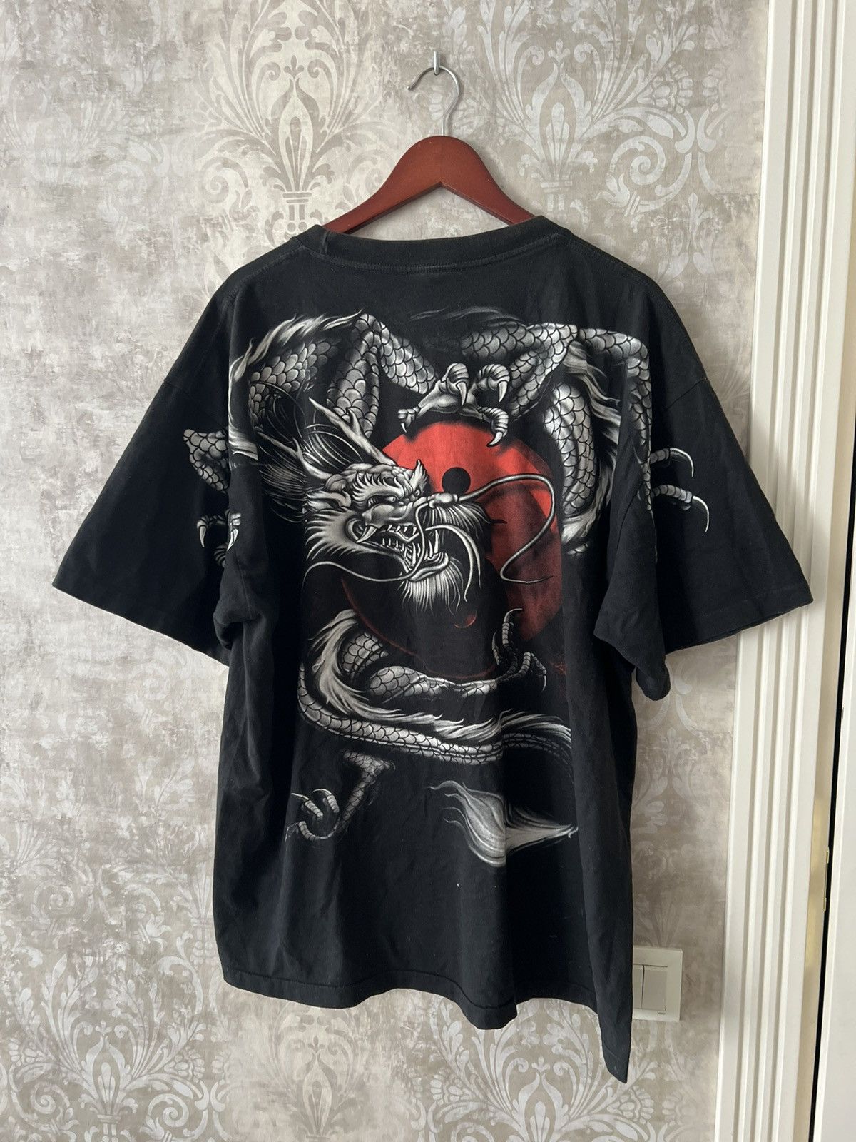 Vintage Vintage Y2K Dragon Graphic Tee Black Red Sun Japan Size US XXL / EU 58 / 5 - 7 Thumbnail