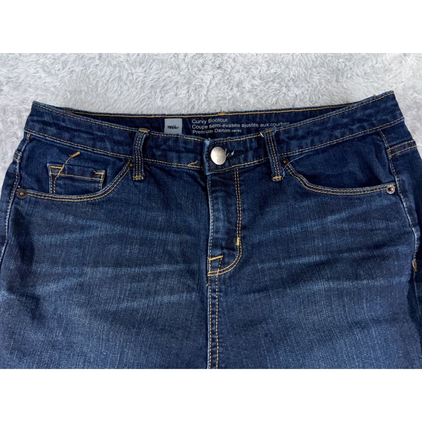 Mossimo Mossimo Jeans Women 6 Blue Denim Bootcut 29x30 Mid Rise 5-Pocket Cotton Blend Stretch Regular Color Blue Brand Mossimo Jeans Womens Jeans Bootcut 90s? Size 28" / US 6 / IT 42 - 4 Thumbnail