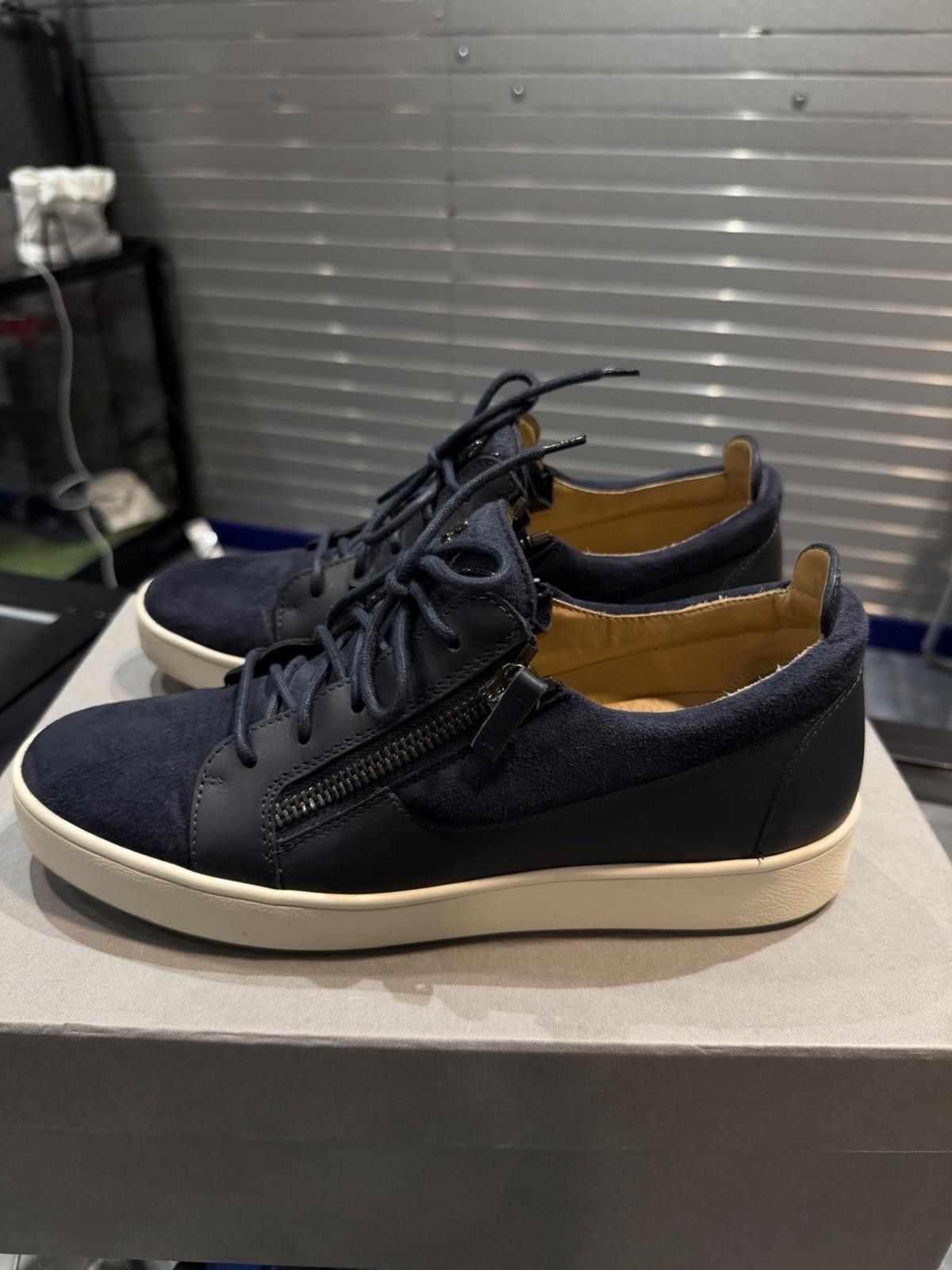 Giuseppe Zanotti Giuseppe Zanotti Frankie Blue Sneakers Size 42EU/9US Size US 9 / EU 42 - 8 Thumbnail