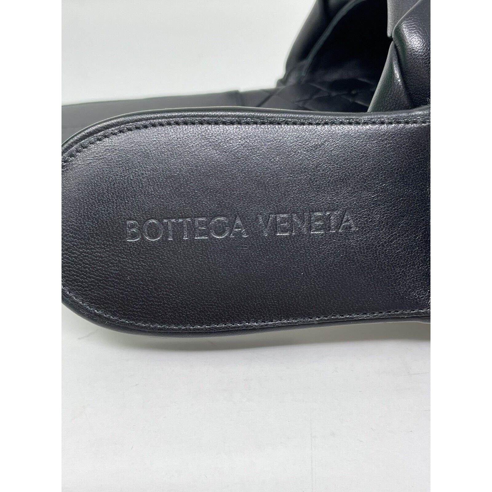 Bottega Veneta Bottega Veneta Flat Puffy Lido 38.5 Size US 8.5 / IT 38.5 - 8 Thumbnail