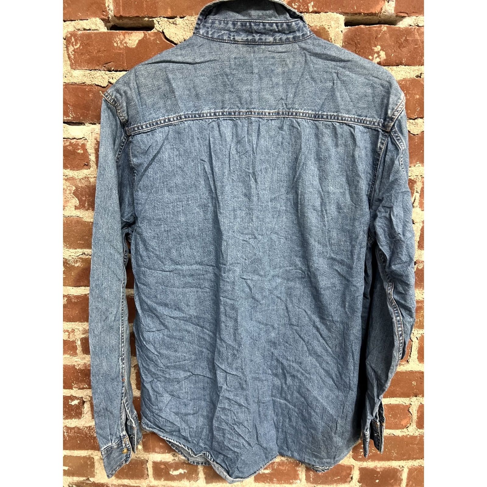 Vintage Levi’s Signature Levi Strauss Shirt Mens Small Blue Denim Pearl Snap T30 Button-Up Tailored Regular Fit 100% Cotton Size US M / EU 48-50 / 2 - 4 Thumbnail