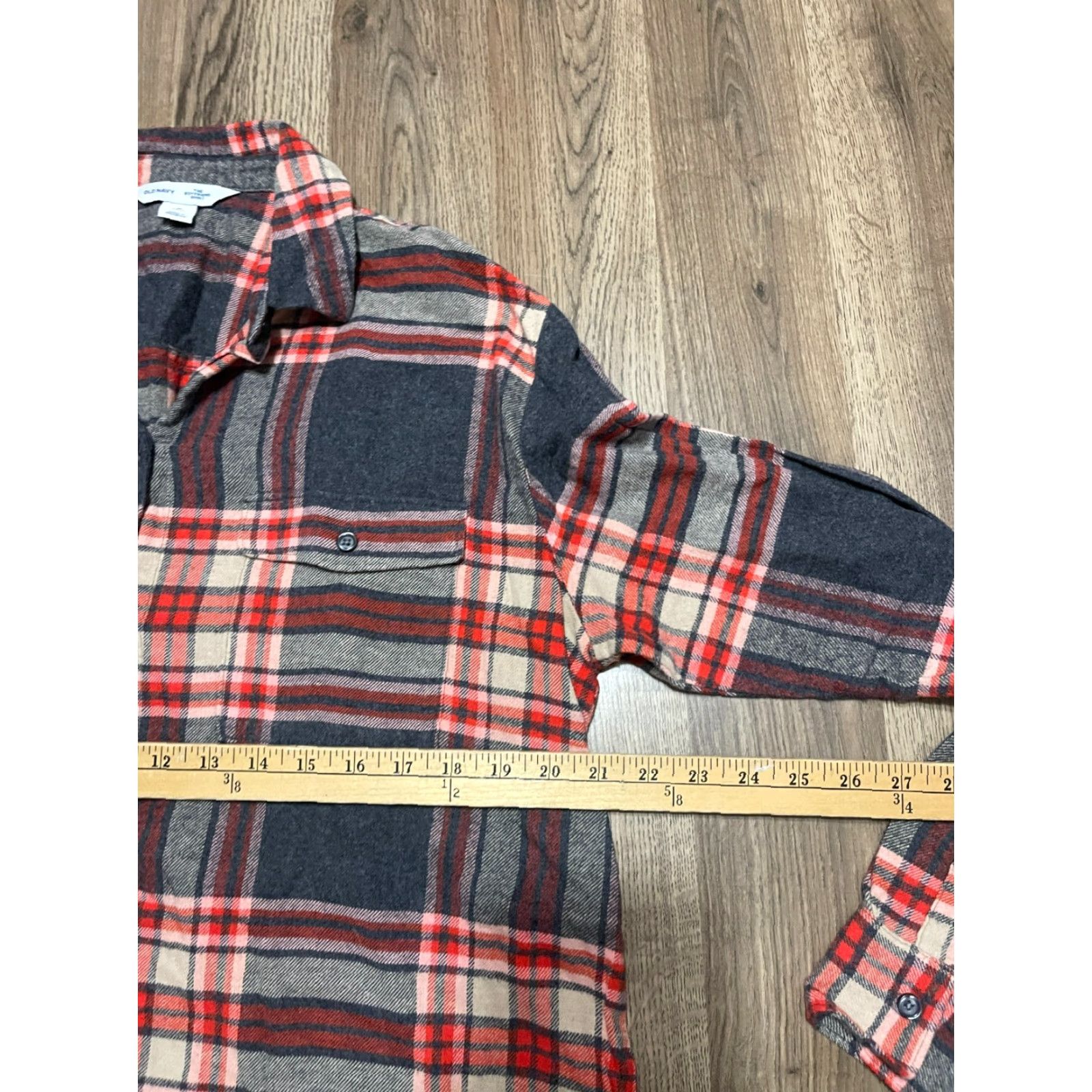 Old Navy Old Navy Shirt Women's M Tall Red Gray Plaid Boyfriend Shirt Button Up Shirt, Casual, Long Sleeve, Collared, Regular Fit, Tall, Gray Size M / US 6-8 / IT 42-44 - 5 Thumbnail
