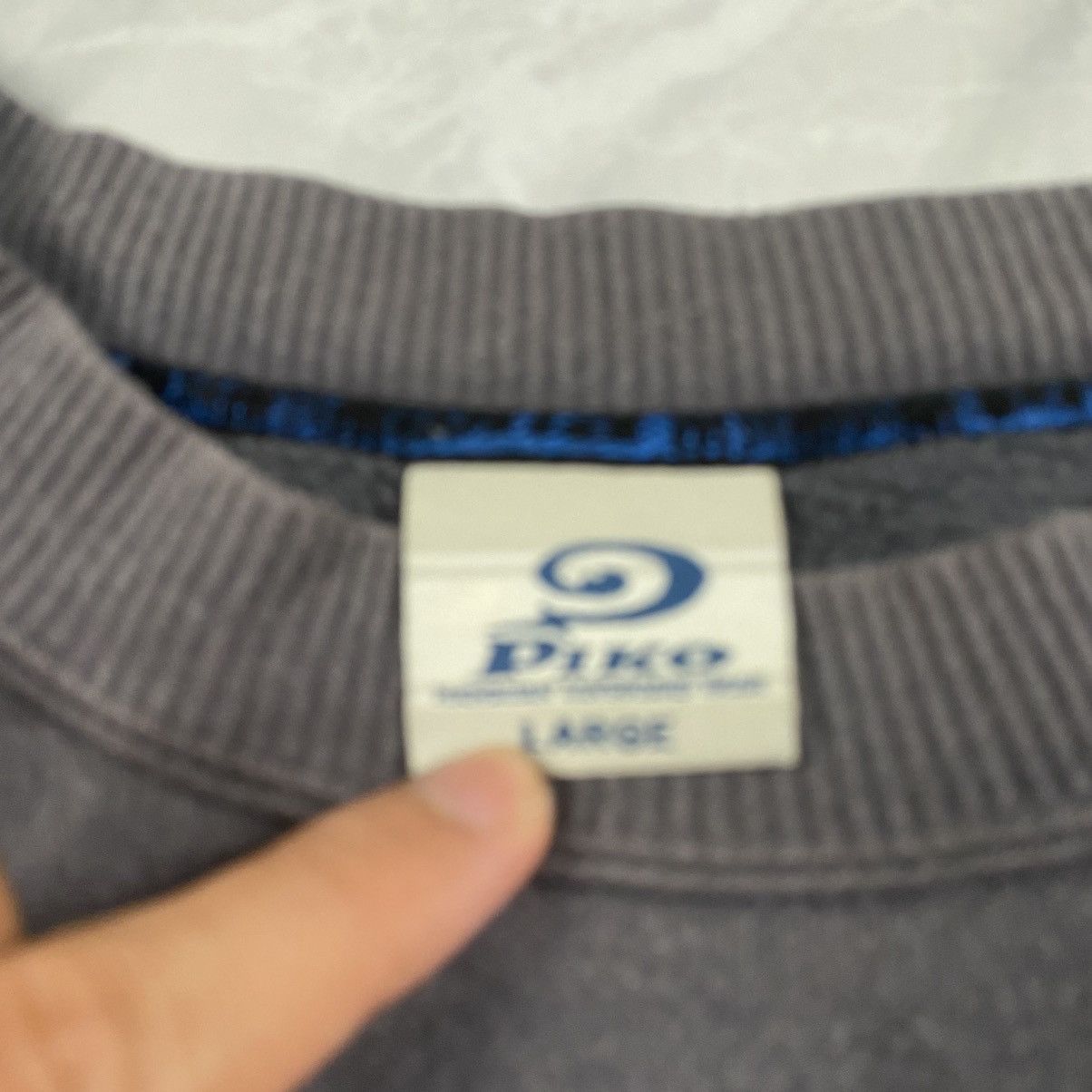 Japanese Brand Vintage y2k Sunfaded Piko Surf Hawaii Boxy Crewneck Size US L / EU 52-54 / 3 - 7 Thumbnail