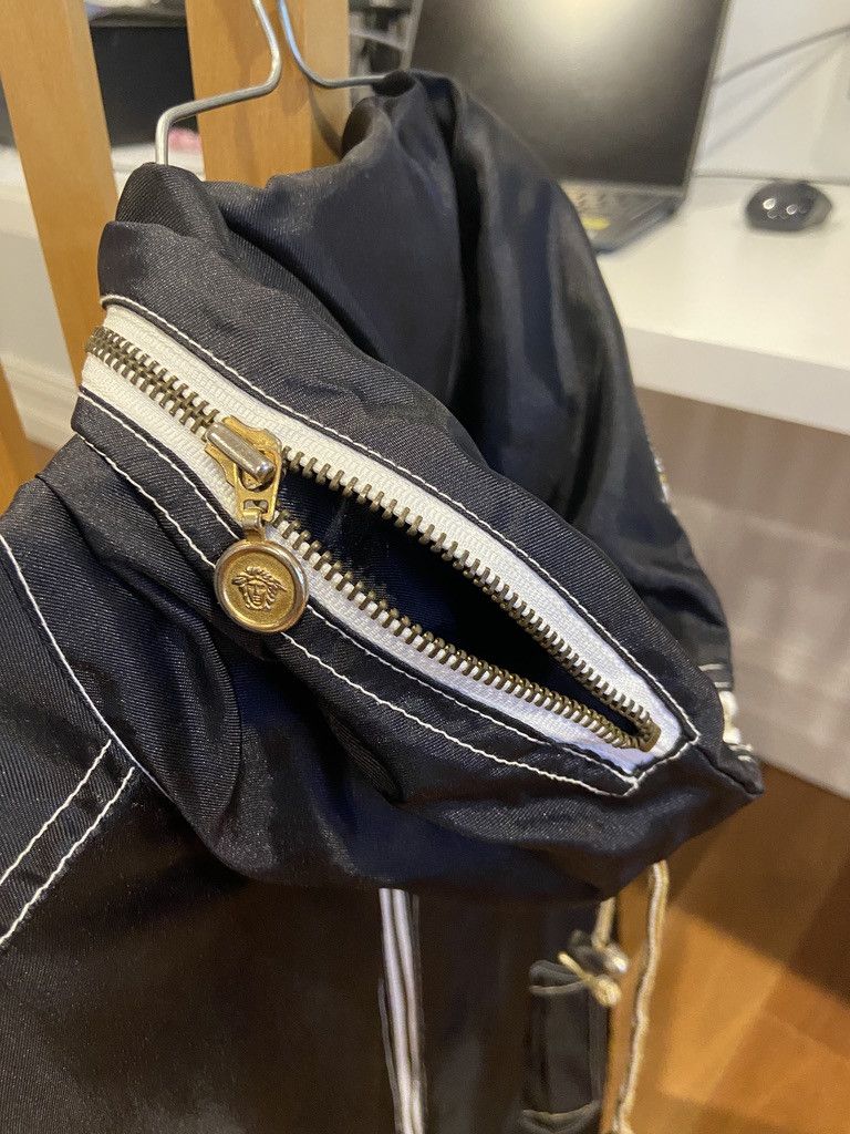 Versace Vintage Windbreaker Jacket Size US XL / EU 56 / 4 - 12 Thumbnail