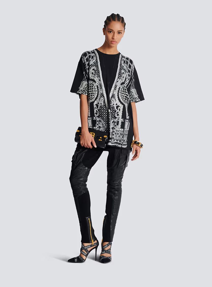 Balmain o1s1wg111225 Printed T-Shirt in Black Size L / US 10 / IT 46 - 4 Thumbnail