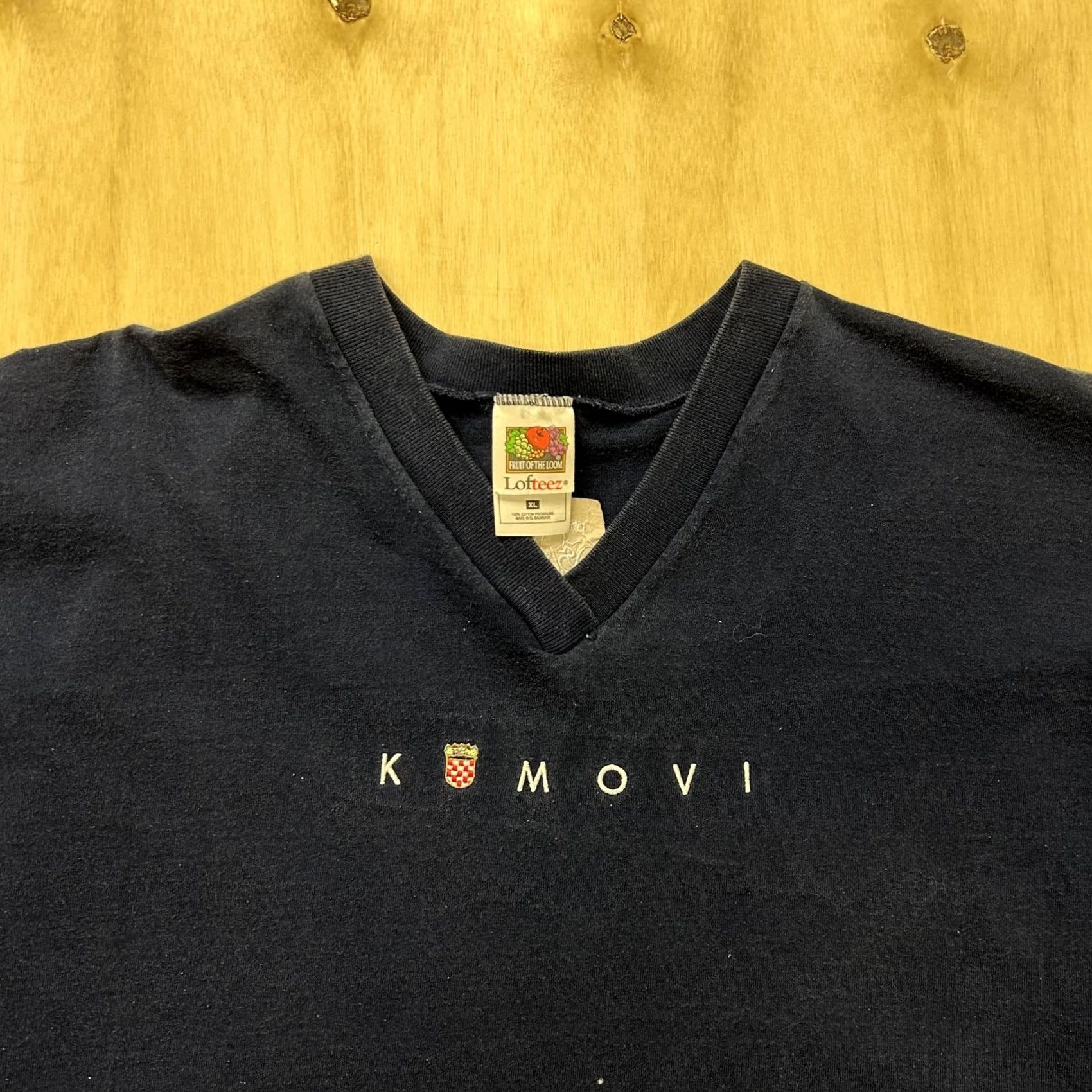 Fruit Of The Loom Kumovi Shirt Mens XL Blue Fruit of the Loom V-Neck Logo Tee T-Shirt Size US XL / EU 56 / 4 - 2 Thumbnail