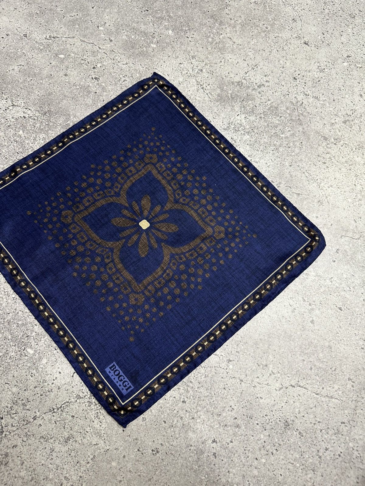 Boggi Boggi Milano Pochette Jacket Pocket Silk Scarf Blue 33 x 33 Size ONE SIZE - 2 Thumbnail