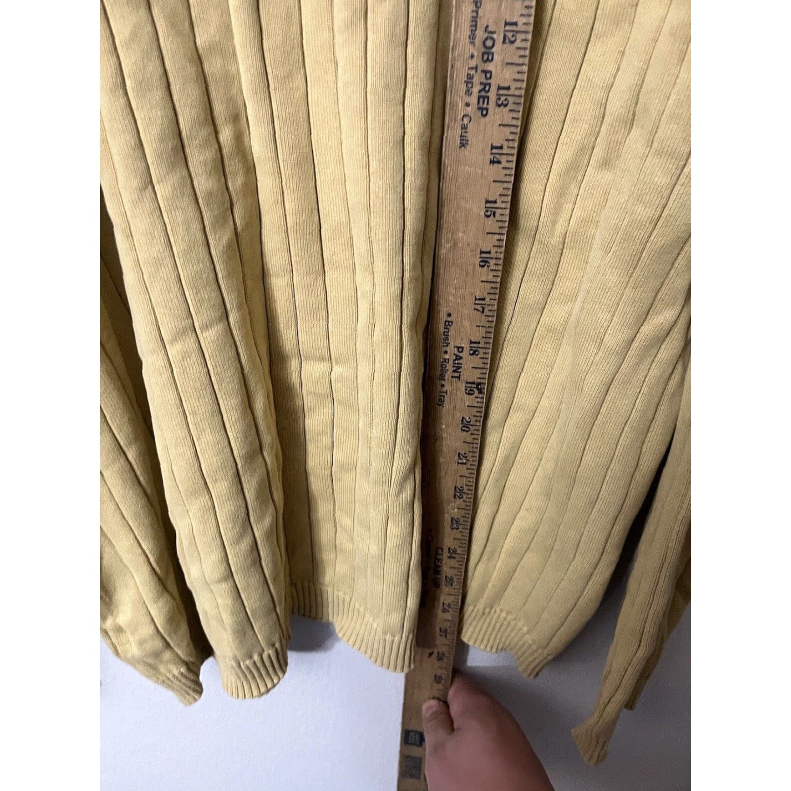 Izod IZOD Men's Cotton Sweater XL Yellow Long Sleeve Crew Neck Pullover Solid Knit Size US XL / EU 56 / 4 - 5 Thumbnail